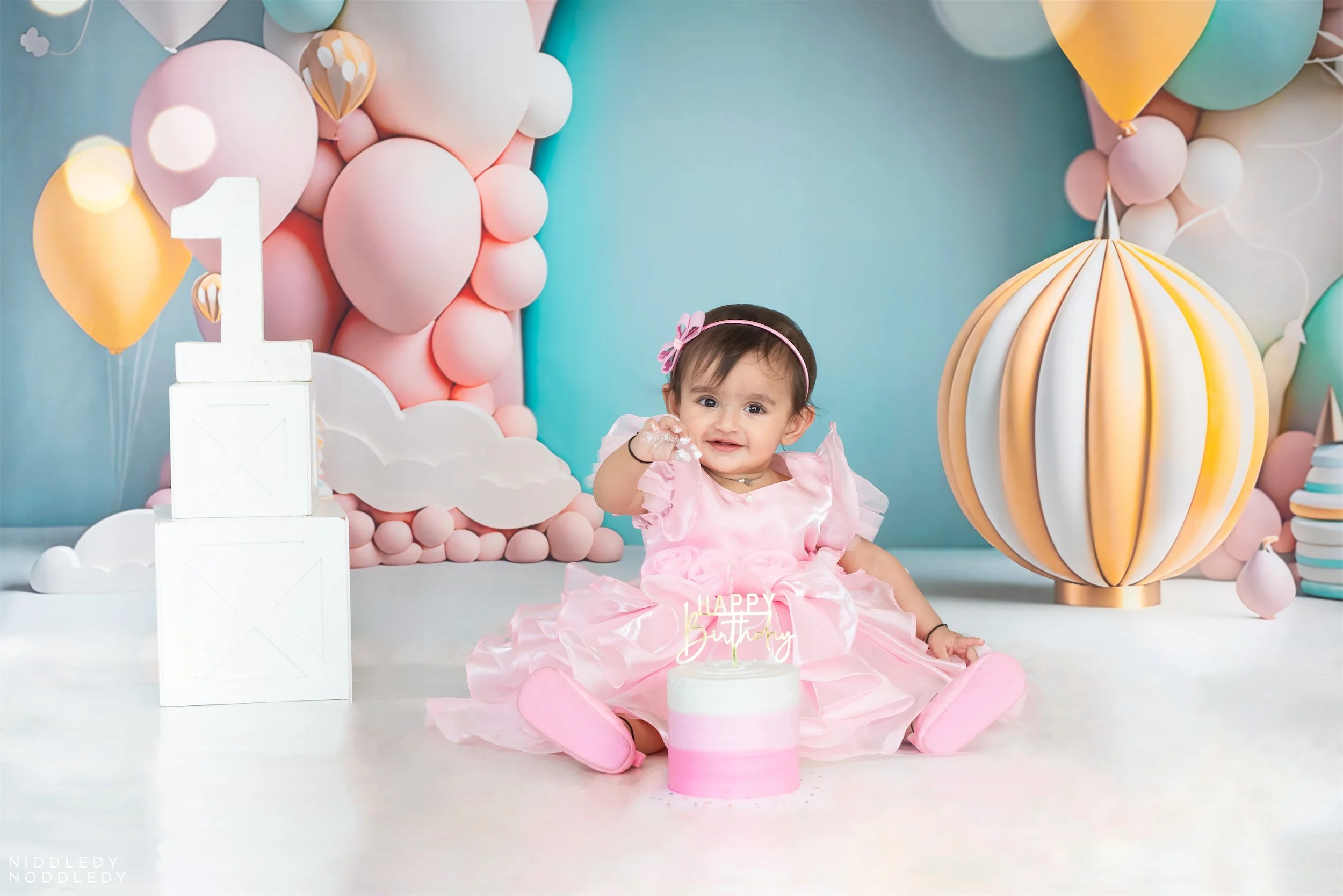 Kiara Baby Cakesmash Photoshoot ❤ NiddledyNoddledy.com ~ Bumps to Babies Photography, Kolkata - 28.jpg