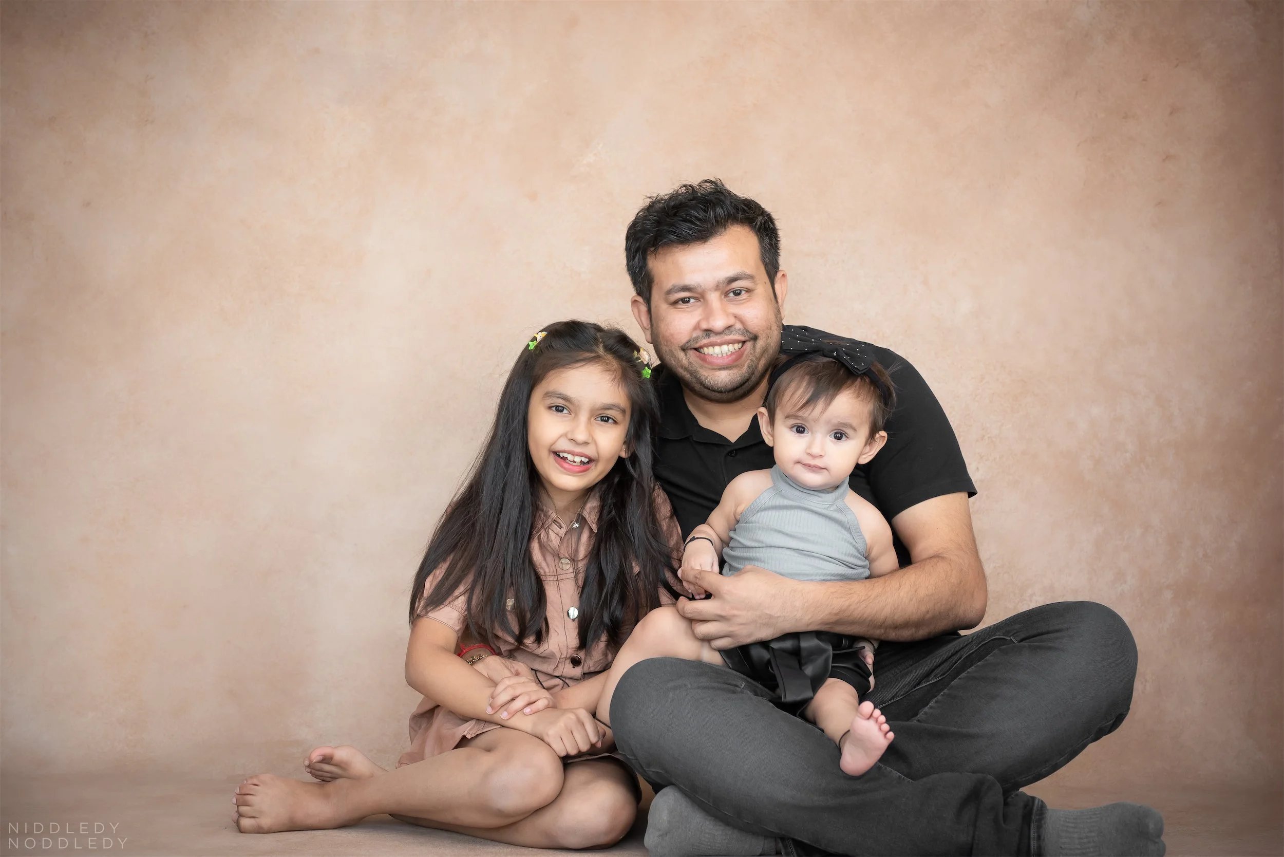 Kiara Baby Cakesmash Photoshoot ❤ NiddledyNoddledy.com ~ Bumps to Babies Photography, Kolkata - 16.jpg