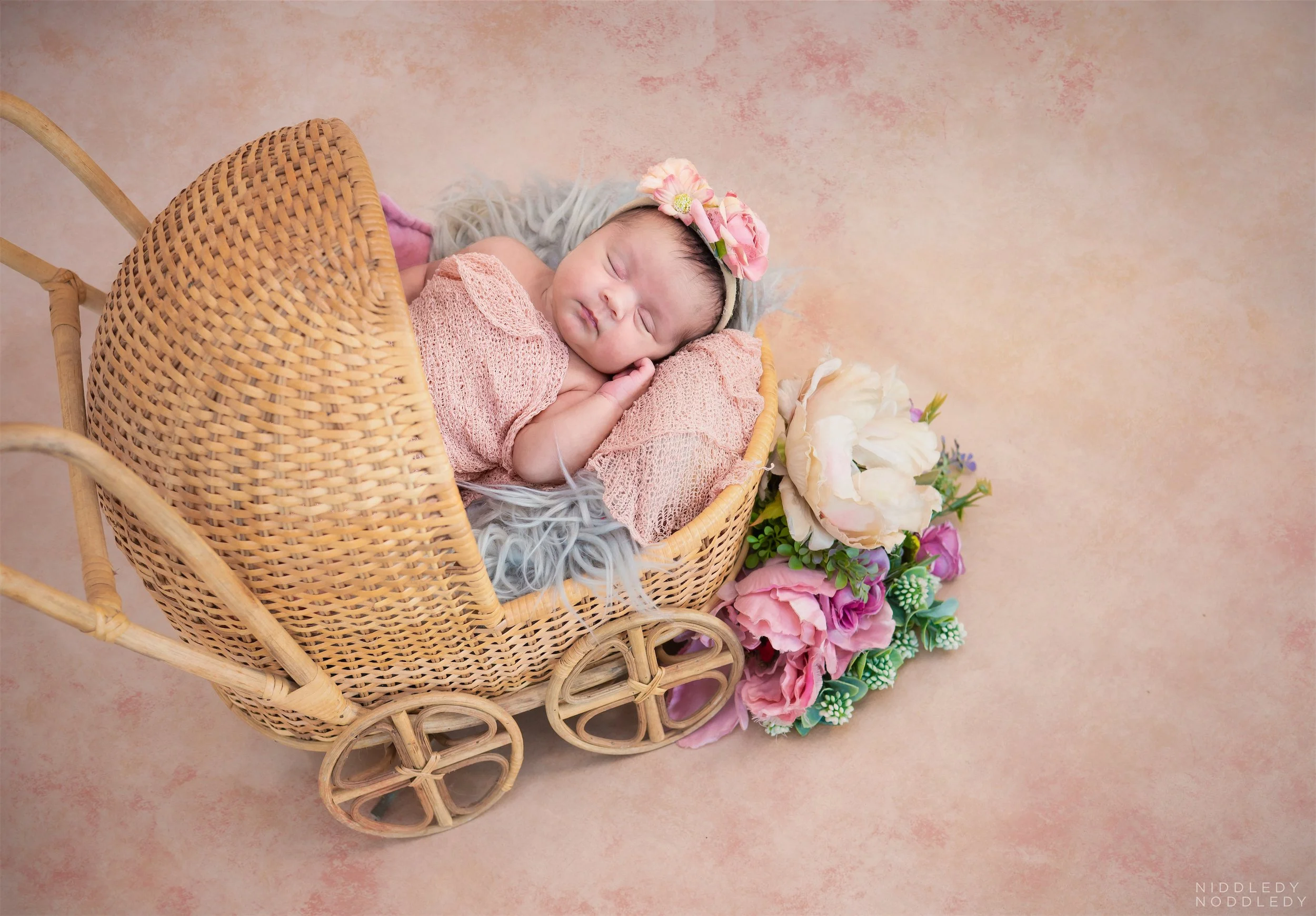 Dhriti Newborn Baby Photoshoot ❤ NiddledyNoddledy.com ~ Bumps to Babies Photographer, Kolkata - 13.jpg