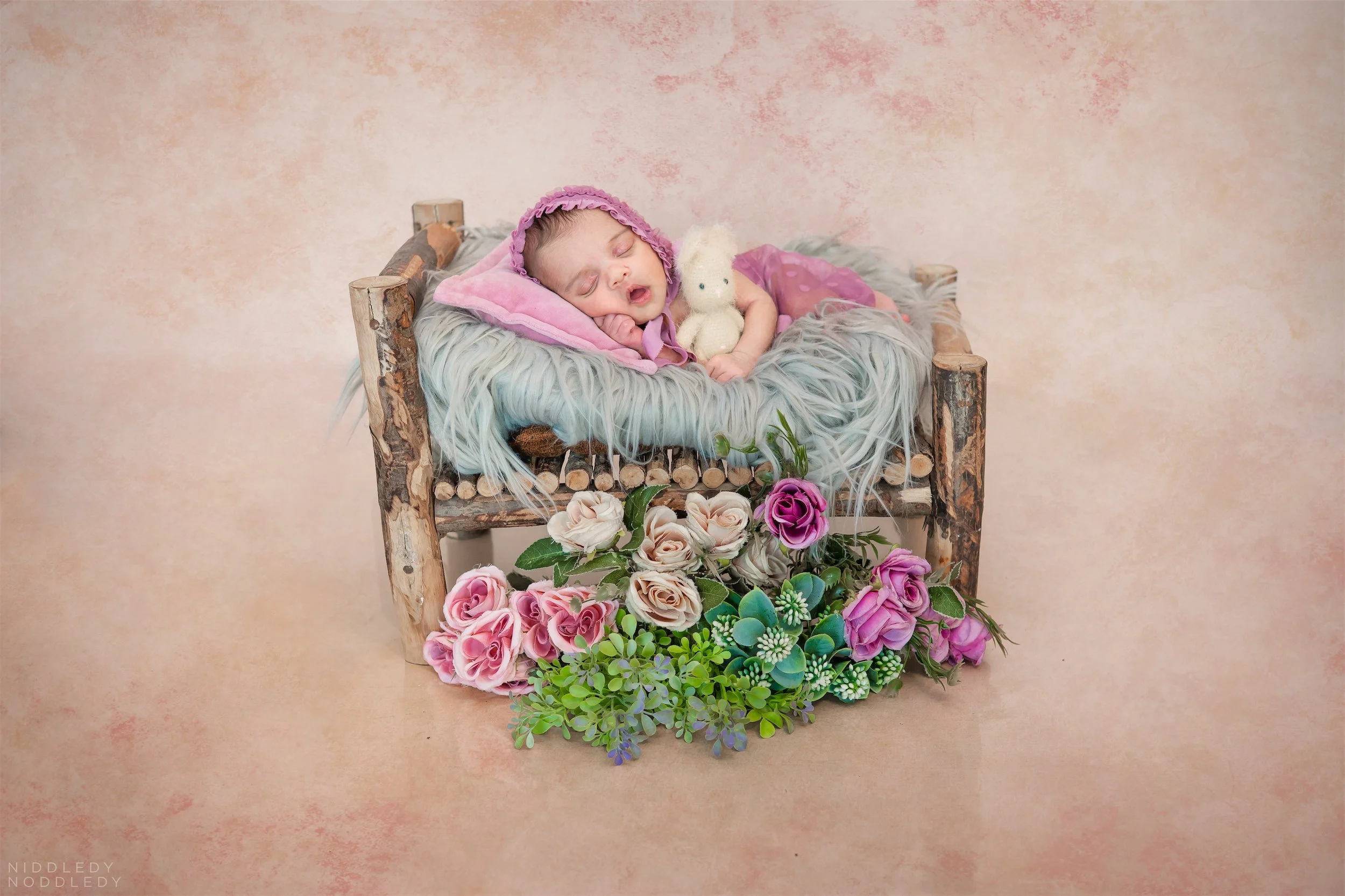 Evarah Newborn Baby Photoshoot ❤ NiddledyNoddledy.com ~ Bumps to Babies Photographer, Kolkata - 02.jpg