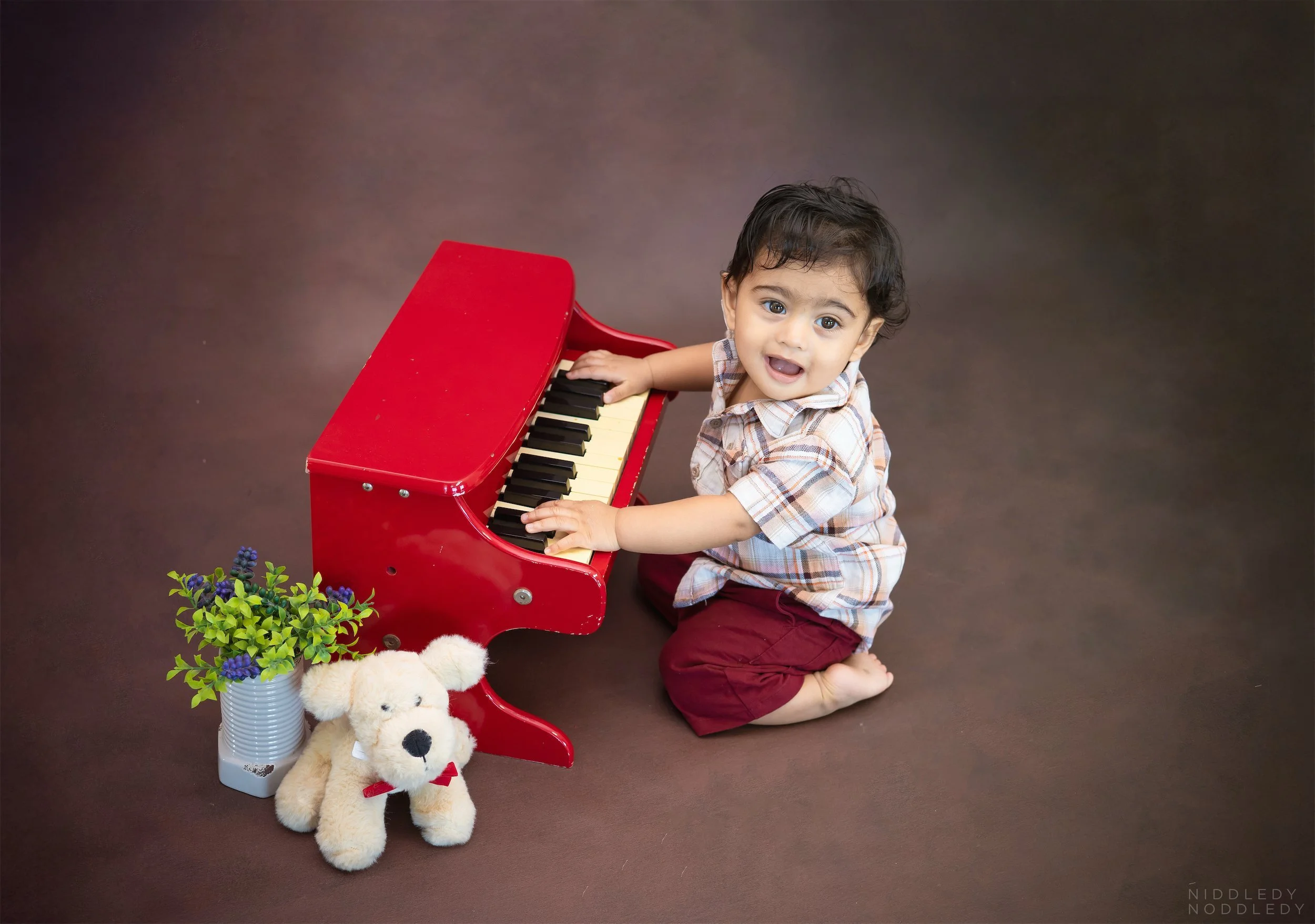 Daiwik+Baby+Cakesmash+Photoshoot+❤+NiddledyNoddledy.com+~+Bumps+to+Babies+Photographer,+Kolkata+-+09.jpg