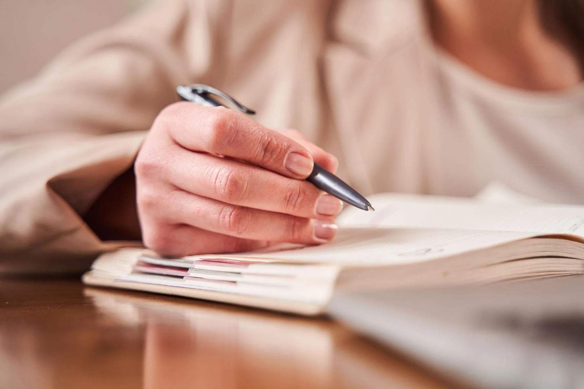 Polish speaking counsellor in the UK offering therapy and emotional support in Polish and English