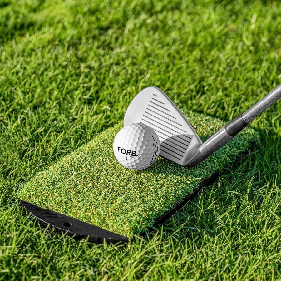 winter-fairway-mat-golf-new--ball-and-club_3.jpg