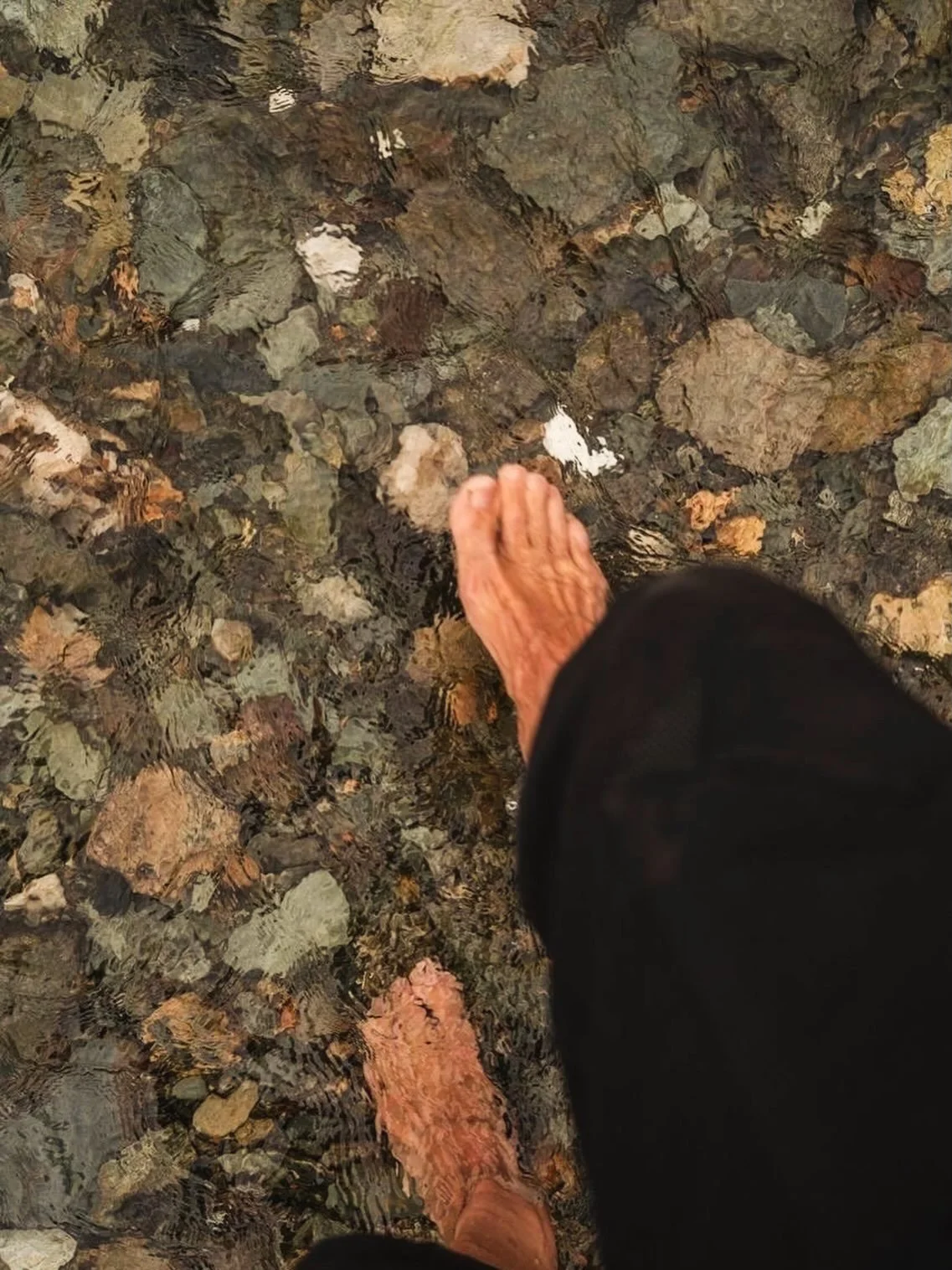 Holistic therapies like reflexology have a way of bringing you back to yourself.

Back into your body. Back into the present moment.

An hour of stillness can create space to notice what you need, what matters, and what might be asking for your atten