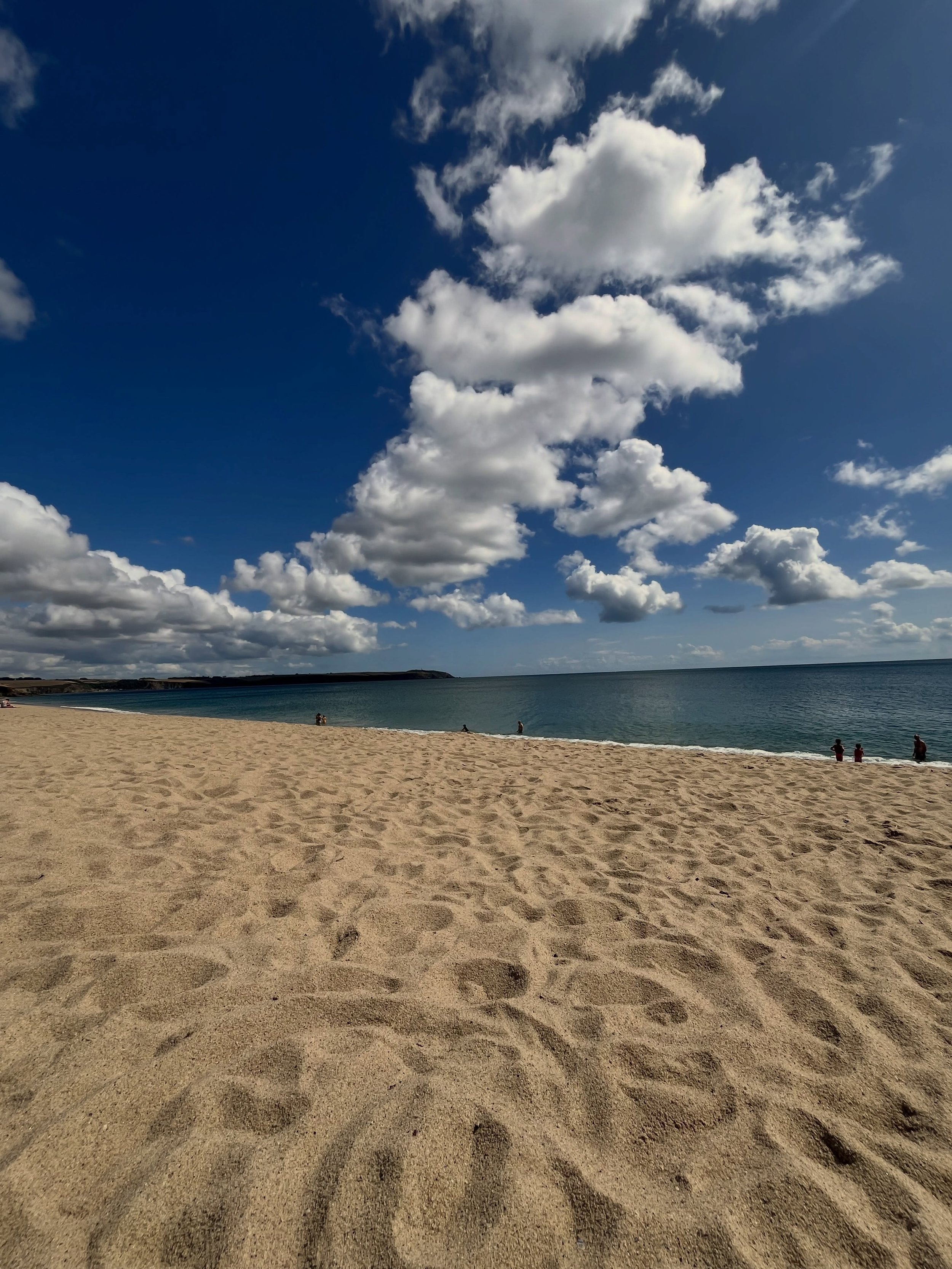 A dreamy Cornish escape. What wellbeing can also look like to me: uninterrupted family time, invigorating sea swims, sharing a bowl of salty chips, digging your toes into the sand, aimless slow town meanders, noticing the way the light streams into t
