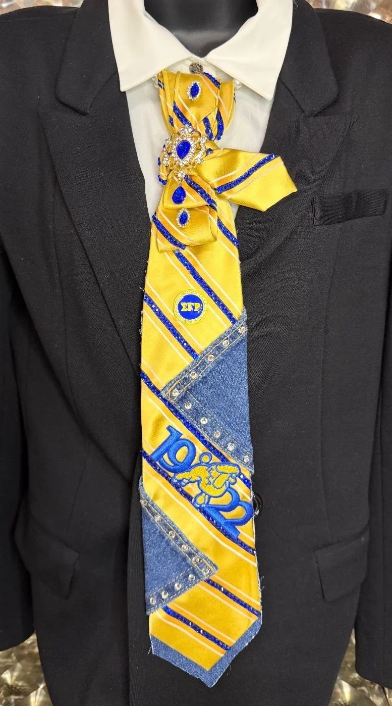 Exquisite Royal Blue and Yellow Embellished Tie