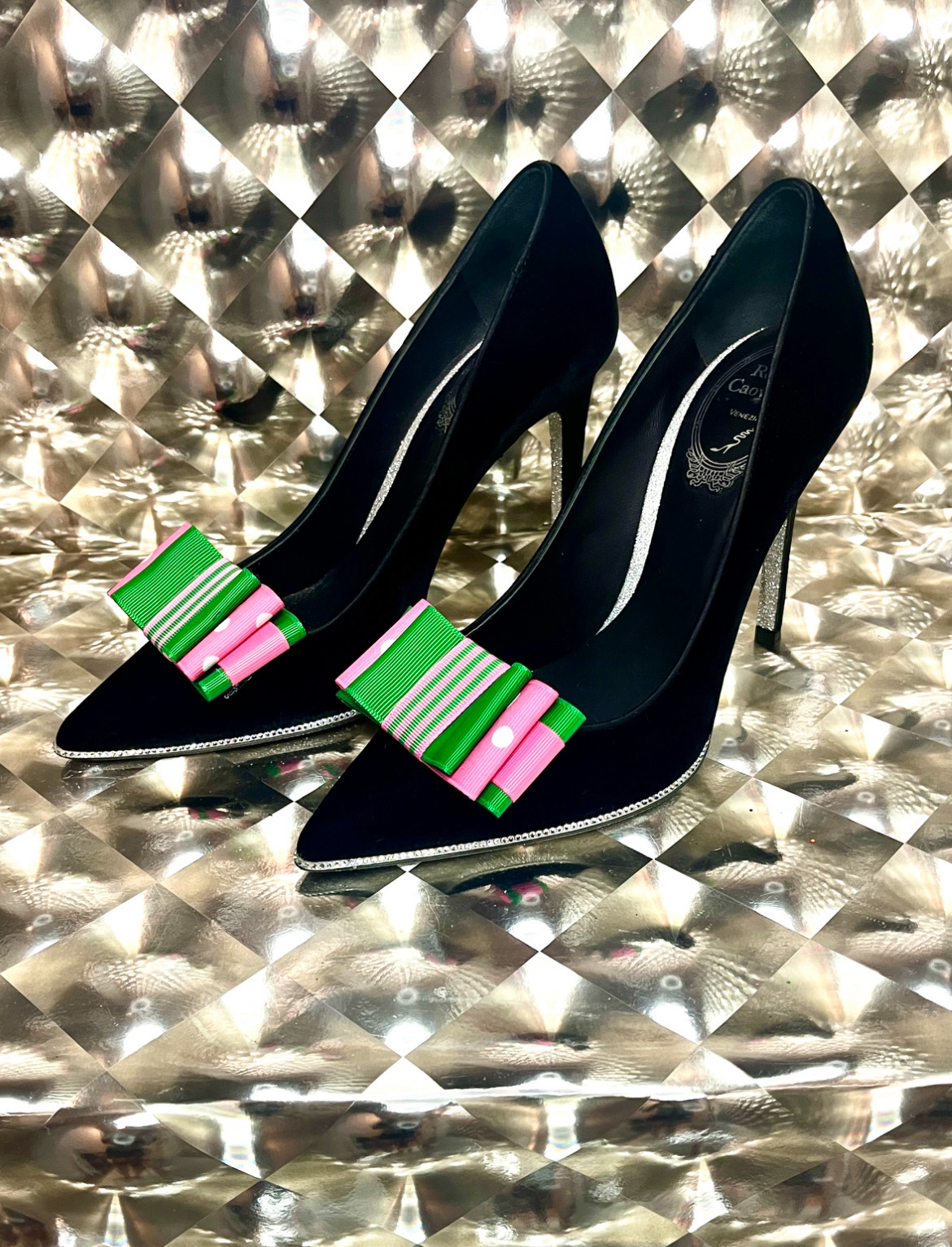 Elegant Vibrant Shoe Bows