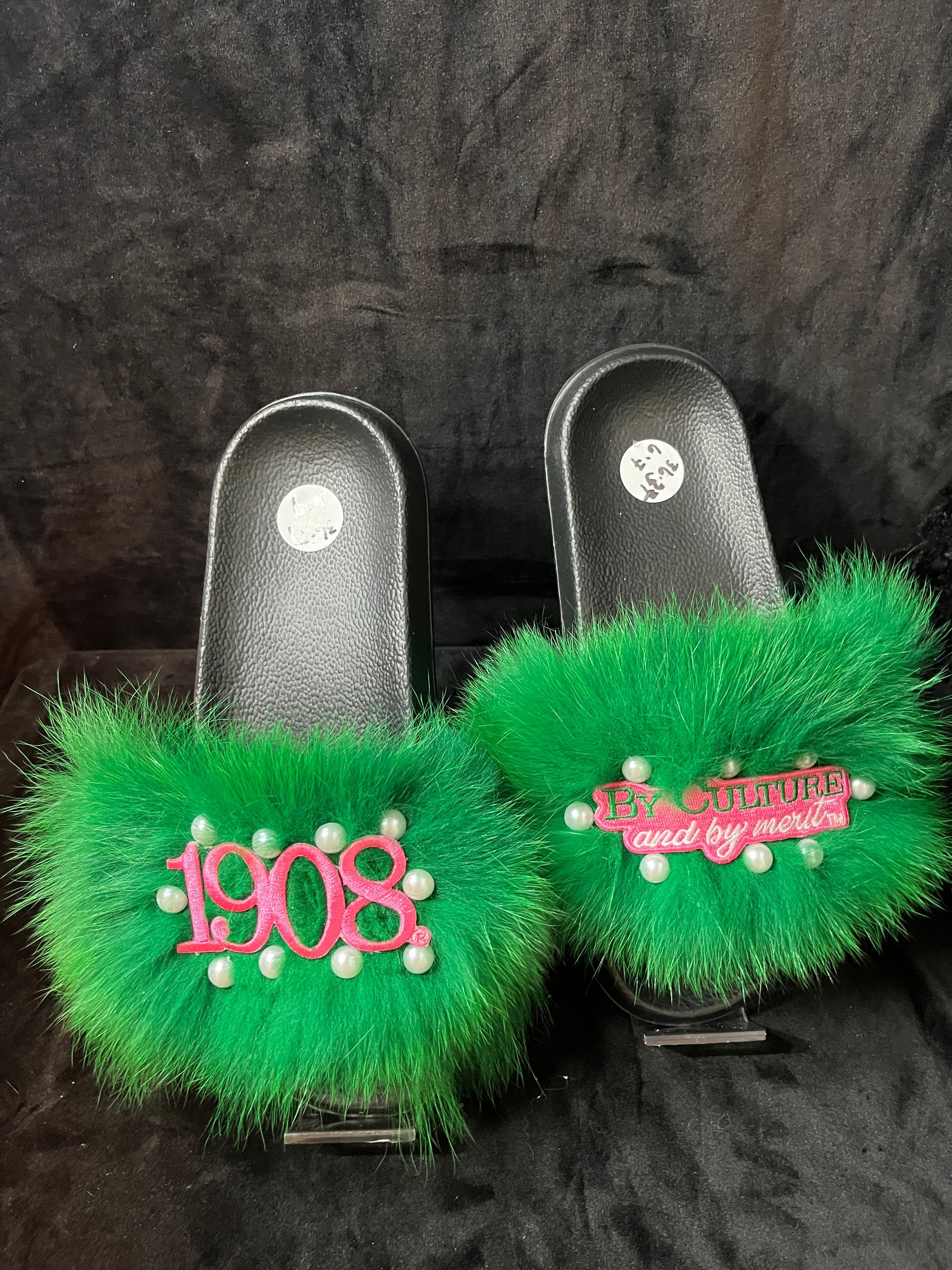“Pearl Flow” Luxurious Faux Fur Slides
