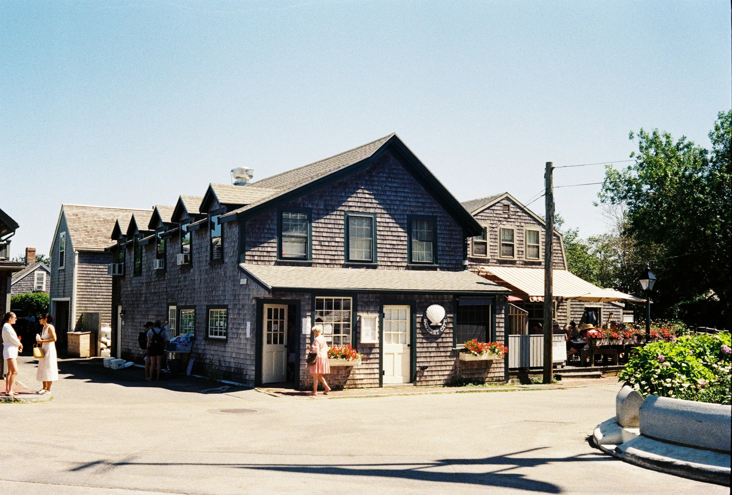 R1-09385-0024.JPG