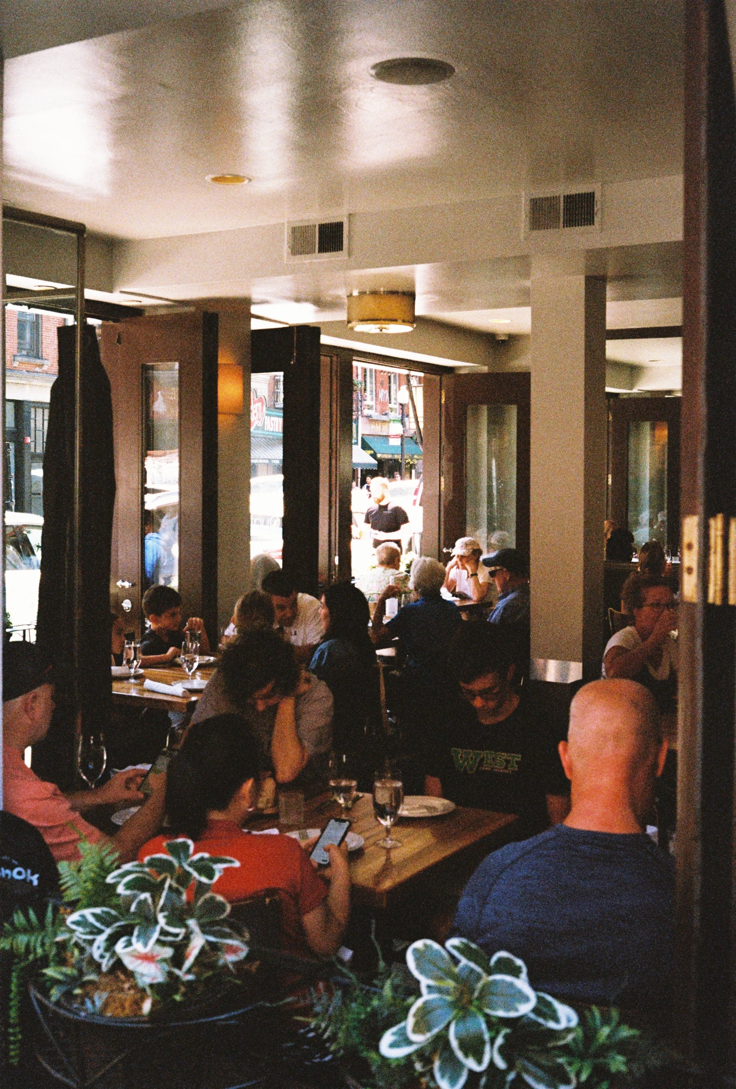R1-09385-0034.JPG