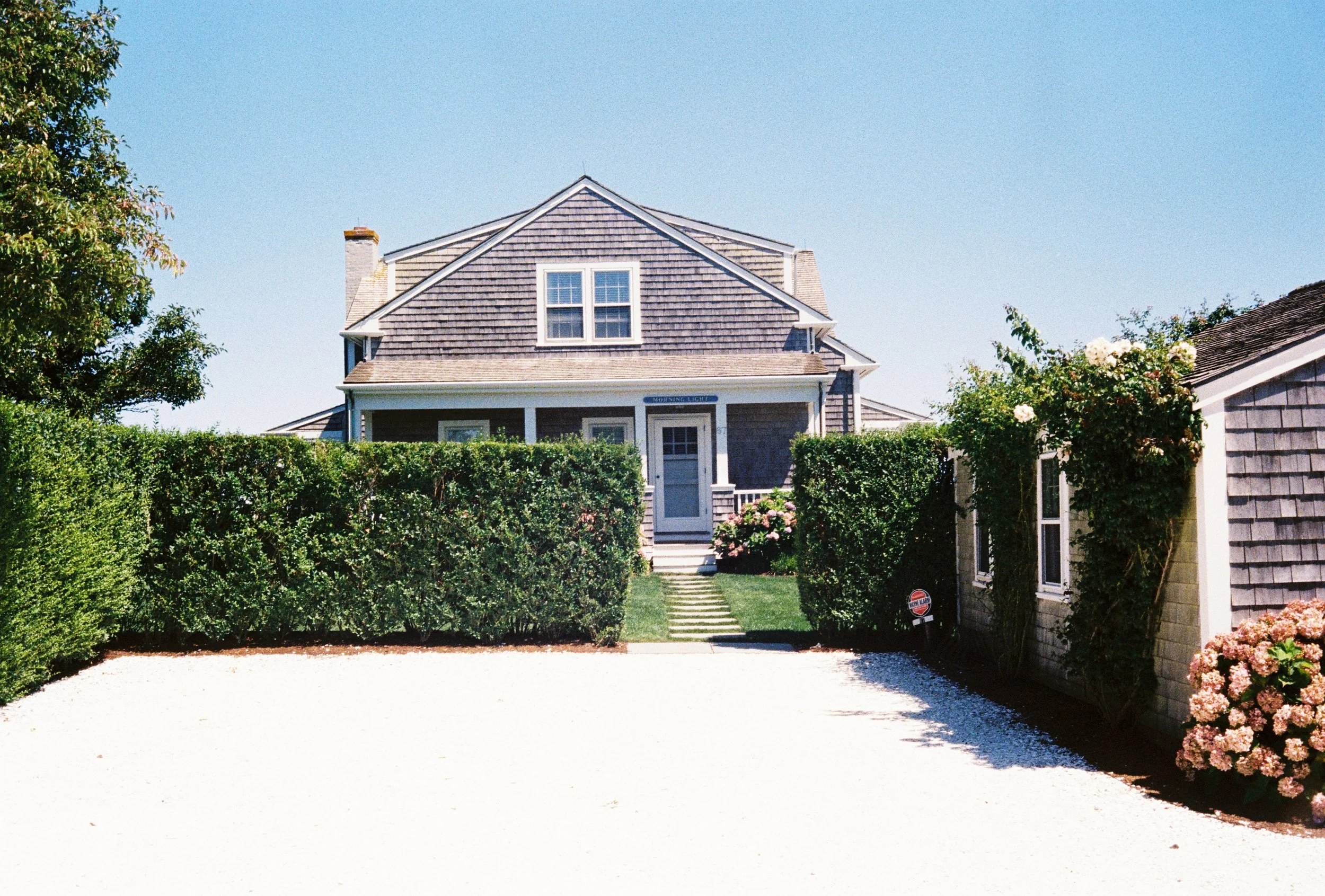 R1-09385-0002.JPG