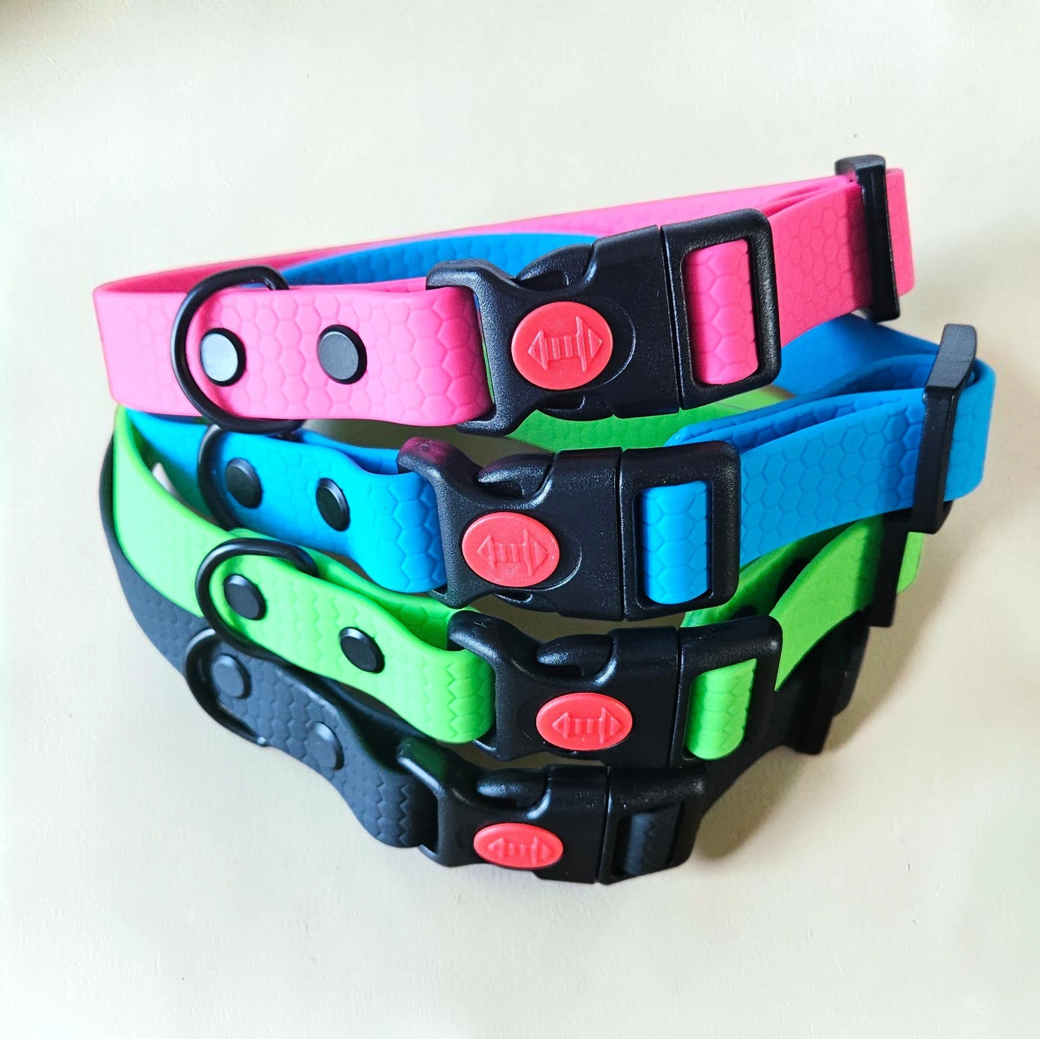 Waterproof Dog Collar | Lockable Side Release Buckle | 20mm Width | Choice of Colour