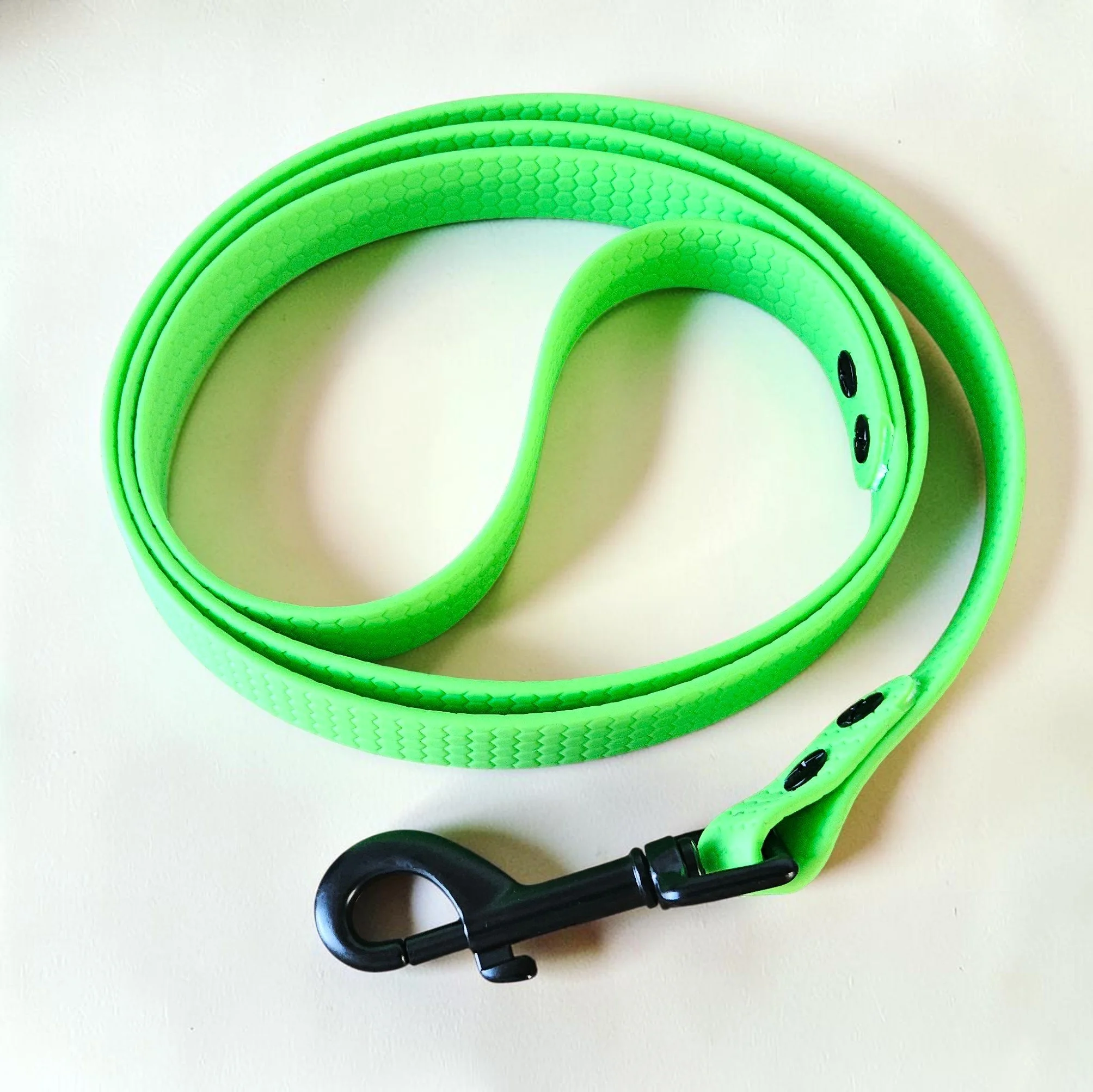 Waterproof Dog Walking Lead | 1.2m Length | 20mm Width | Choice of Colour