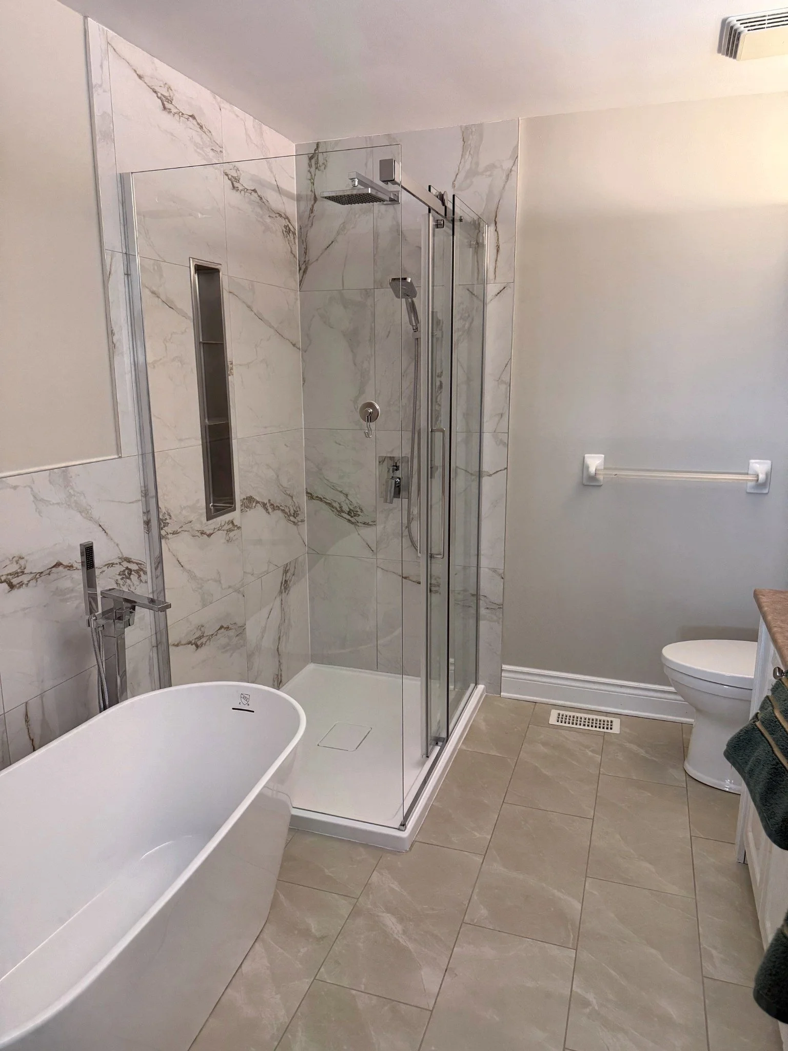 Freestanding Tub & Glass Shower Ensuite