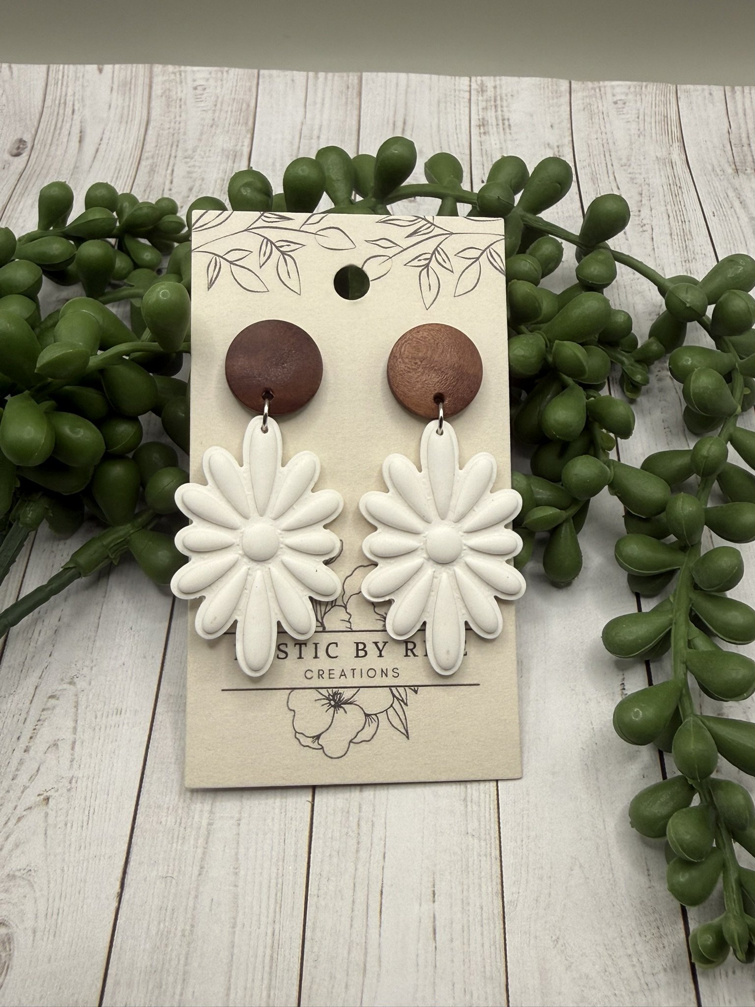 Judy Daisy Earrings