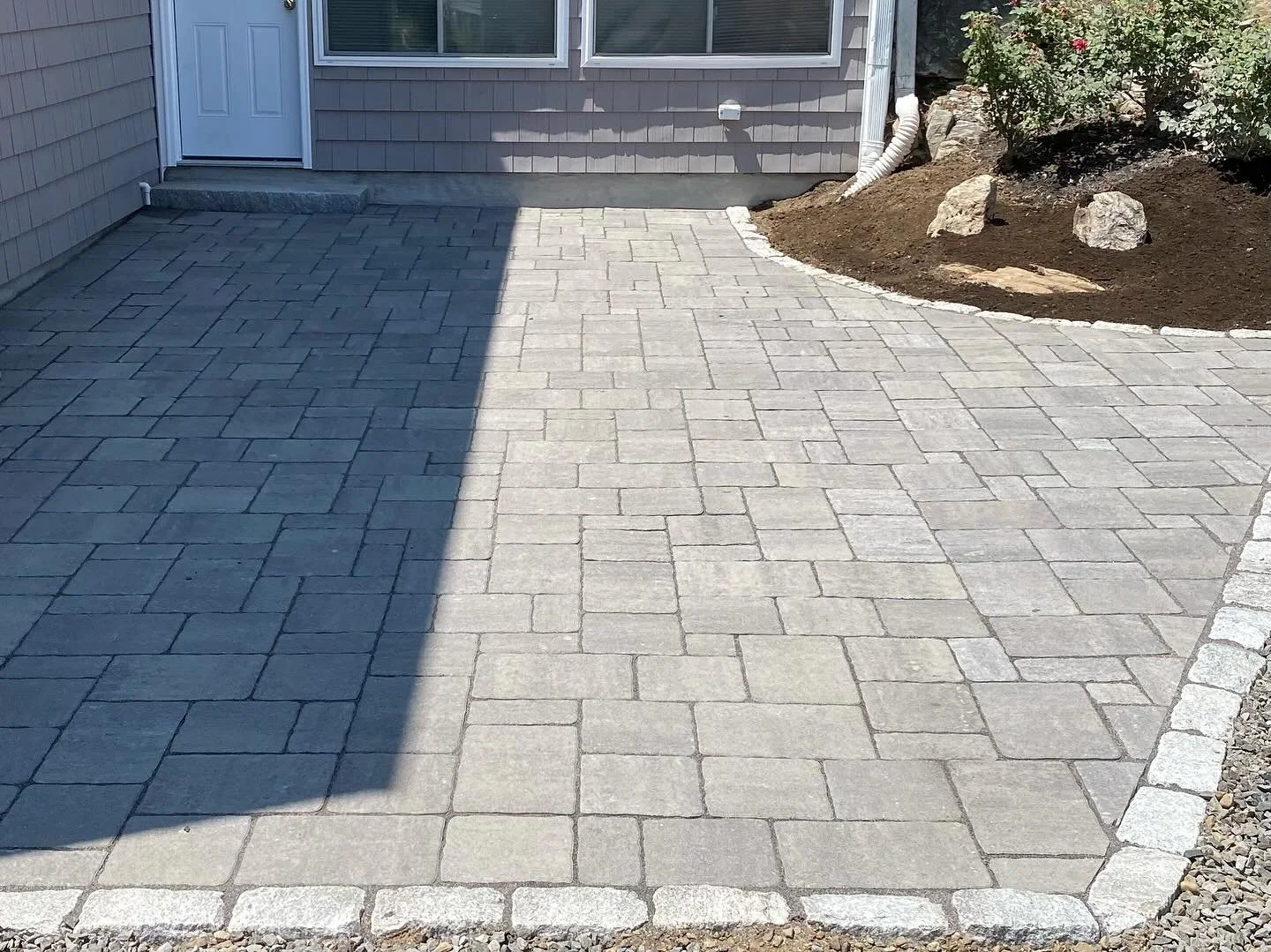 New patio finished! Customer loved it and it turned out amazing! Call us today at 781-640-5019 to turn your hardscape dreams into reality!