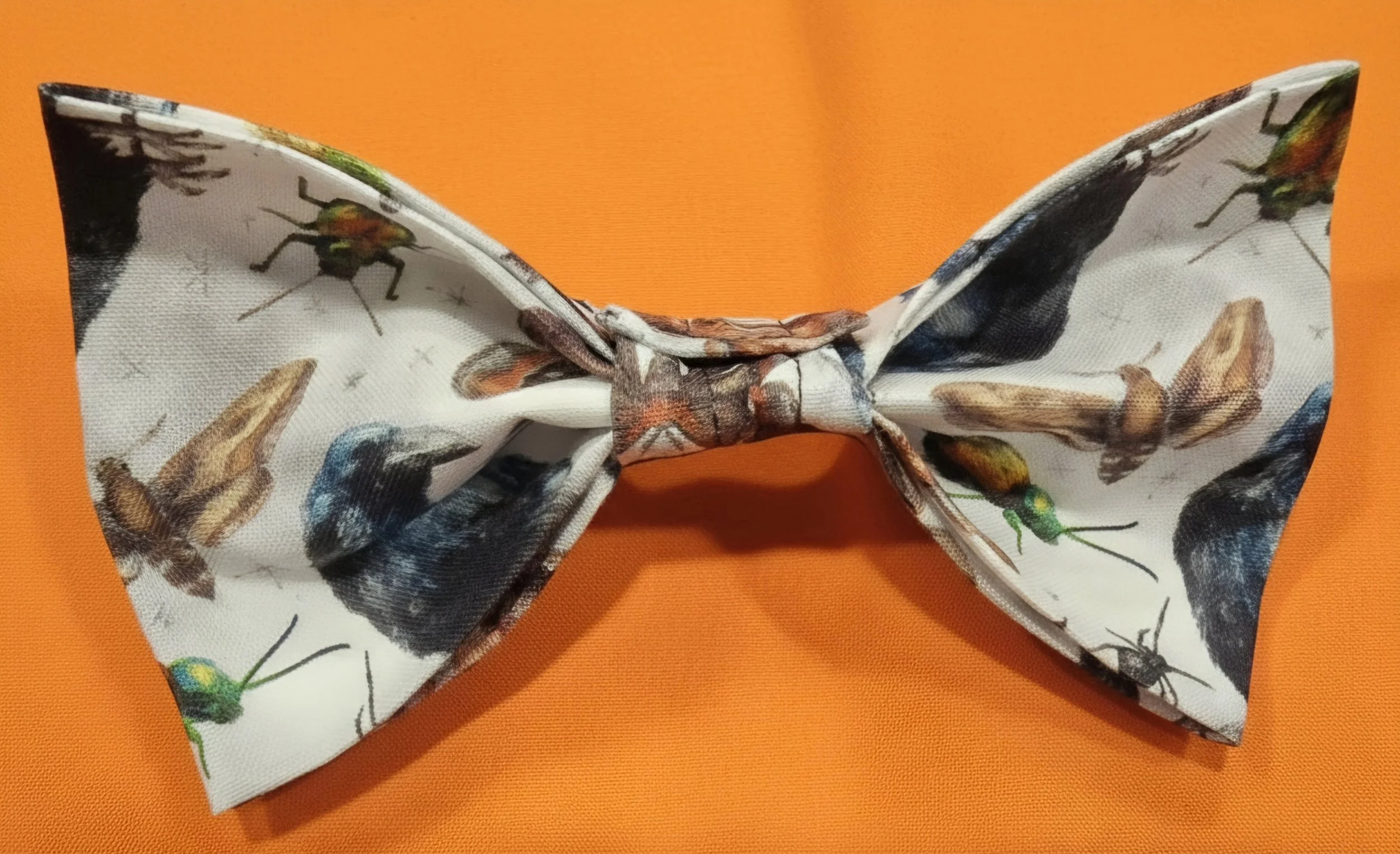 "Murder Most"  Dog Bow Tie (5" x 2.5")
