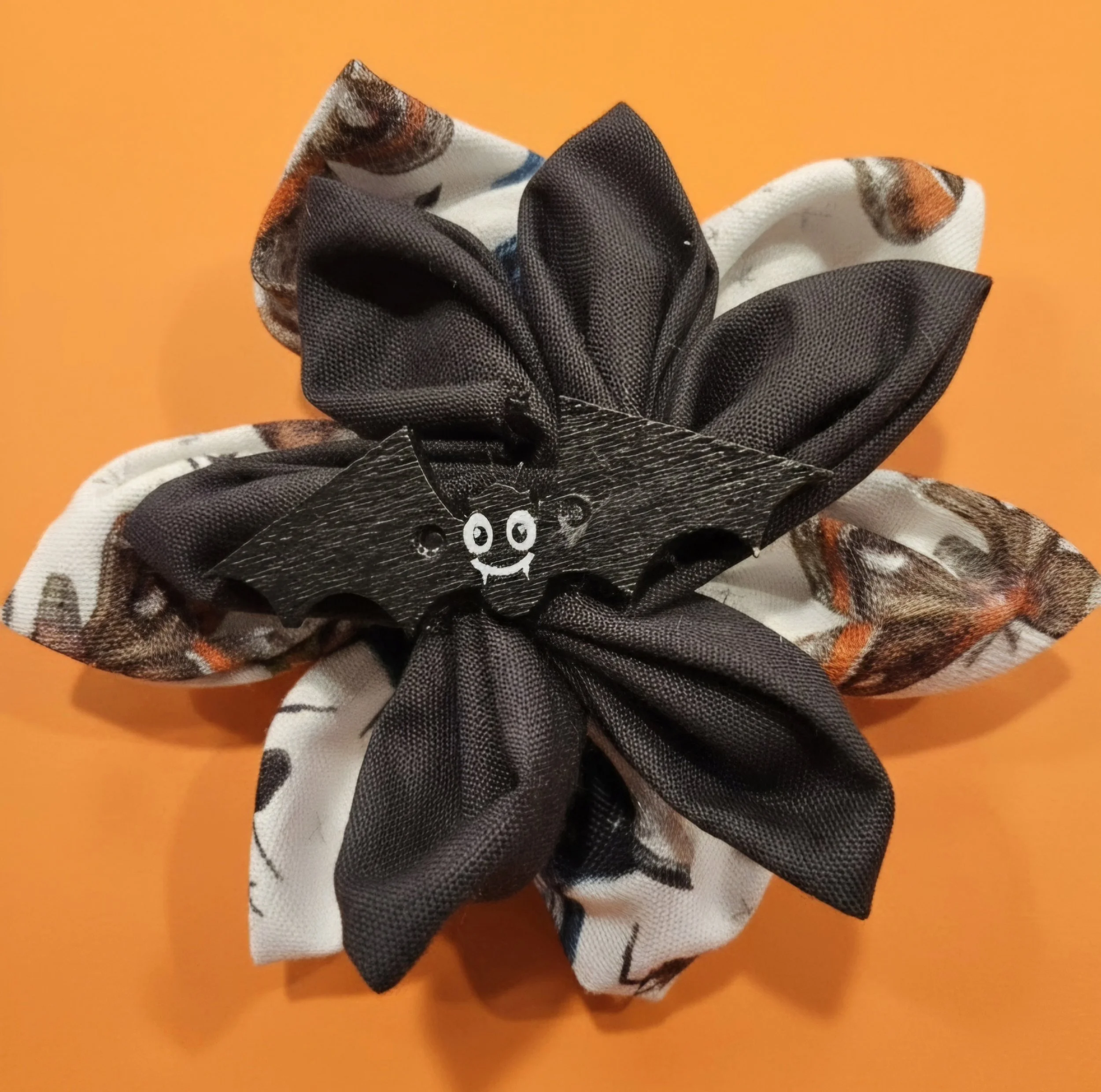 "Midnight Mischief" Collar Flower