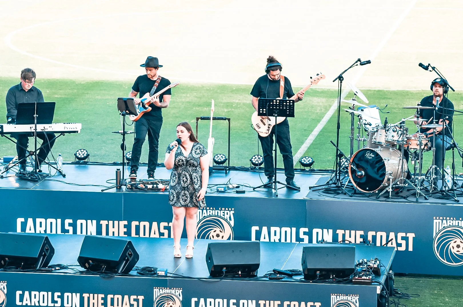 2020 - Carols on the coast (3).jpg