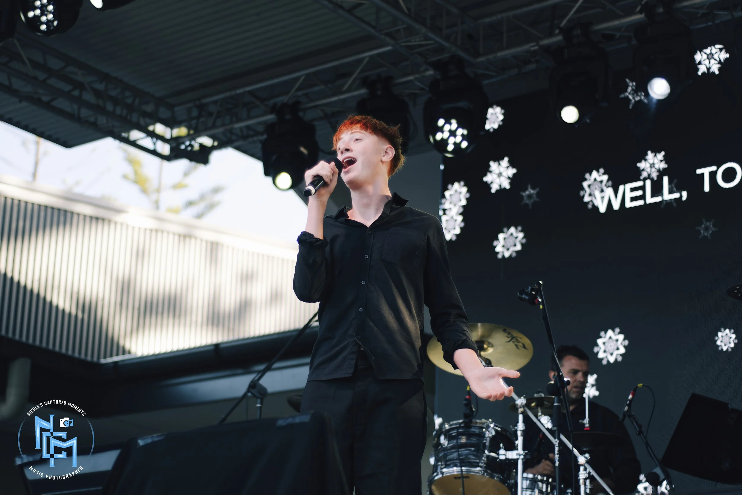 2025 - CAROLS IN THE PARK (4).jpg