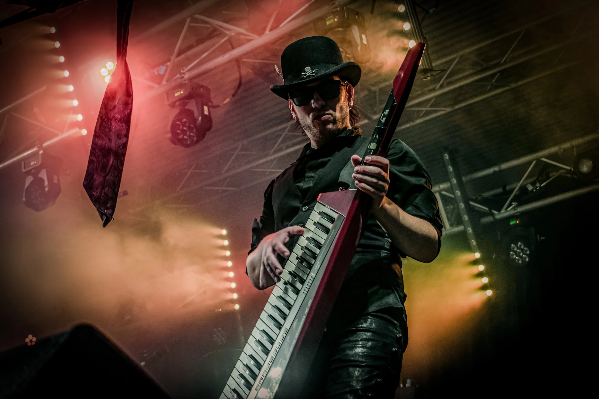 2018 - Pseudo Echo NYE (24).jpg