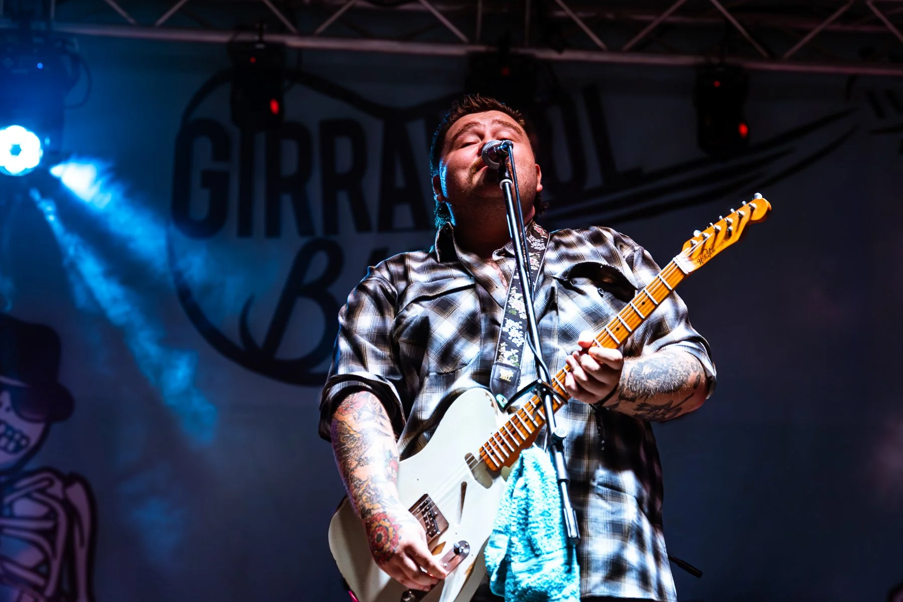 2025 - Bill Barber & The Holding Cell - Girrakool Blues  (9).jpg
