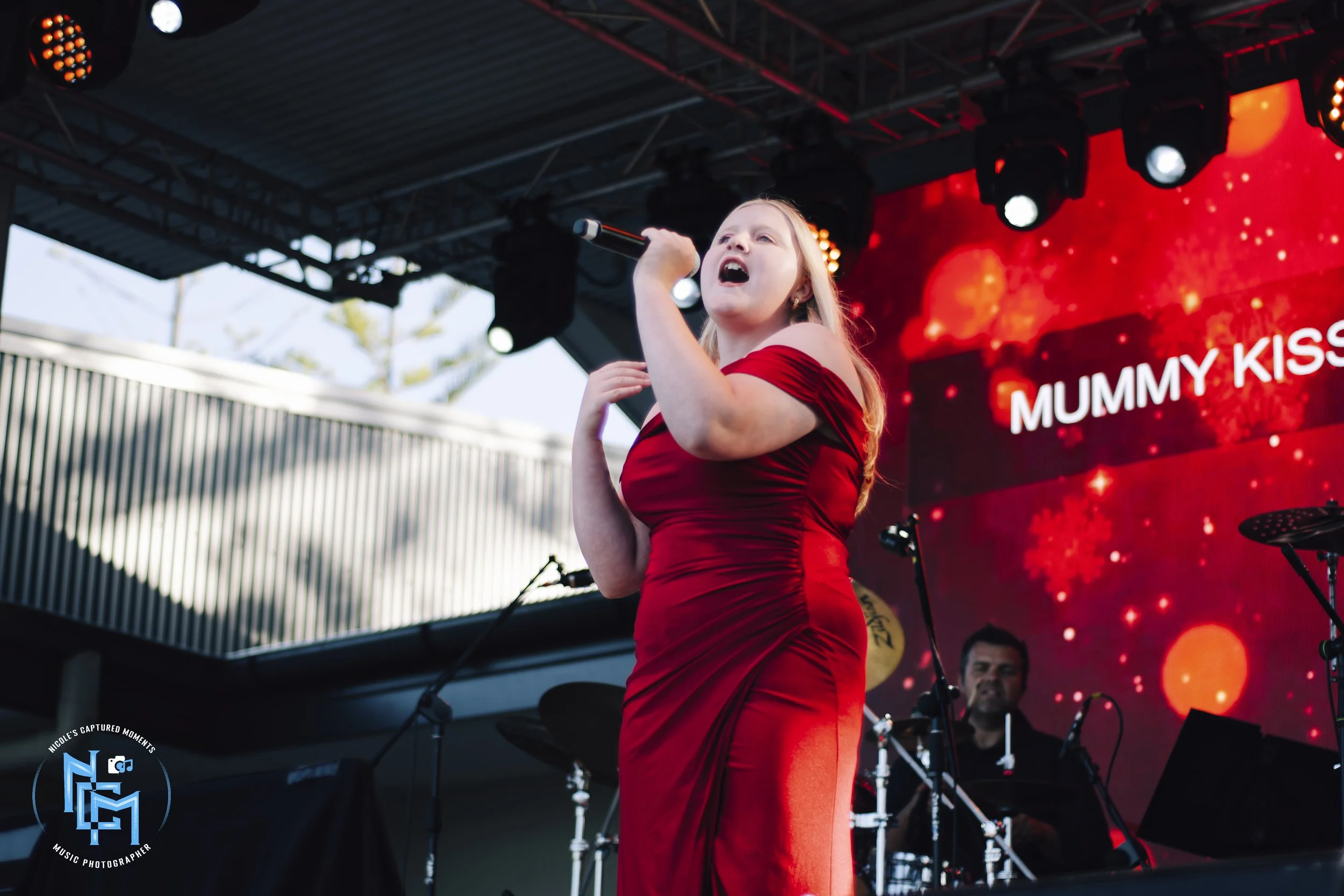 2025 - CAROLS IN THE PARK (2).jpg