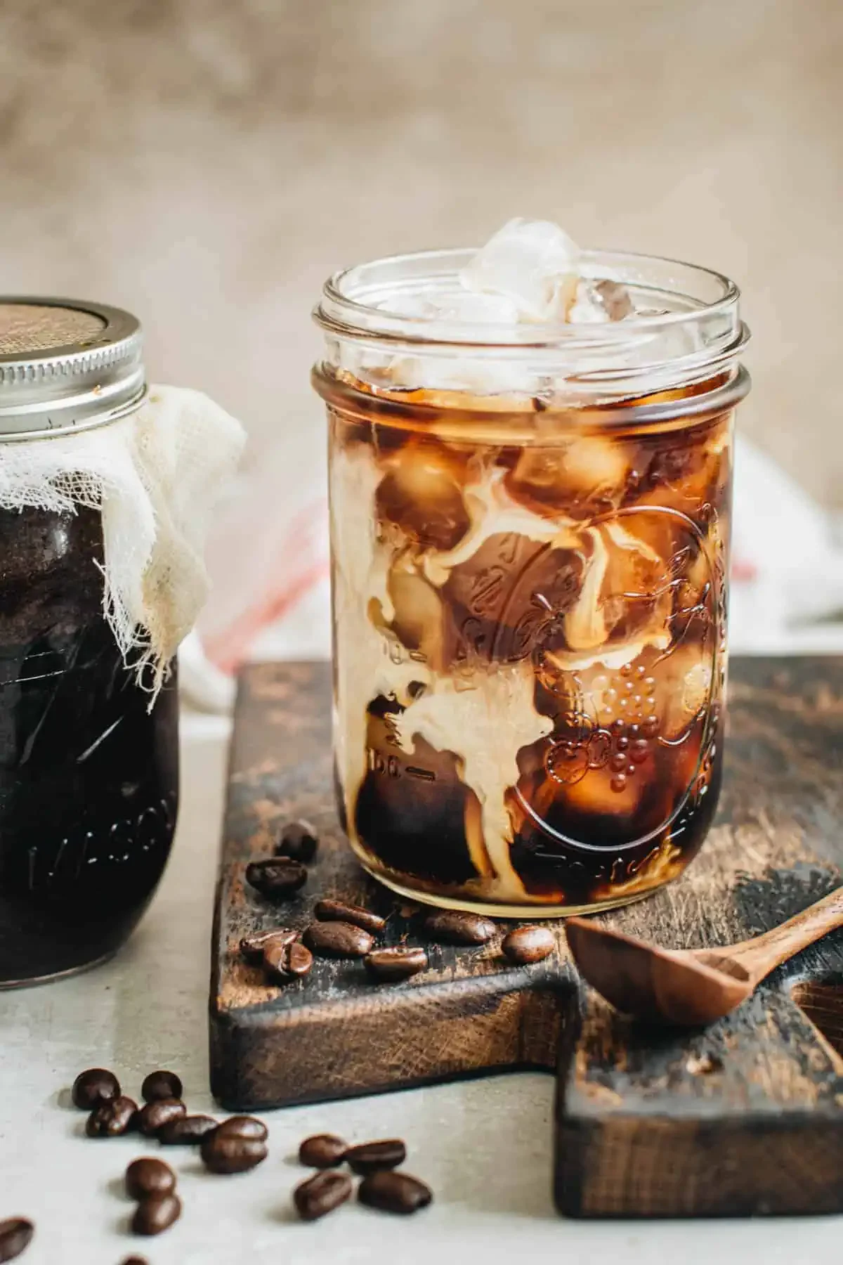 decaf.mason-jar-cold-brew-3036691736.webp