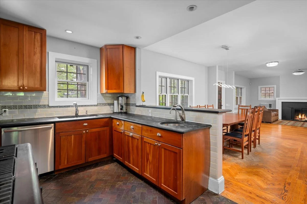 Kitchen Alt View