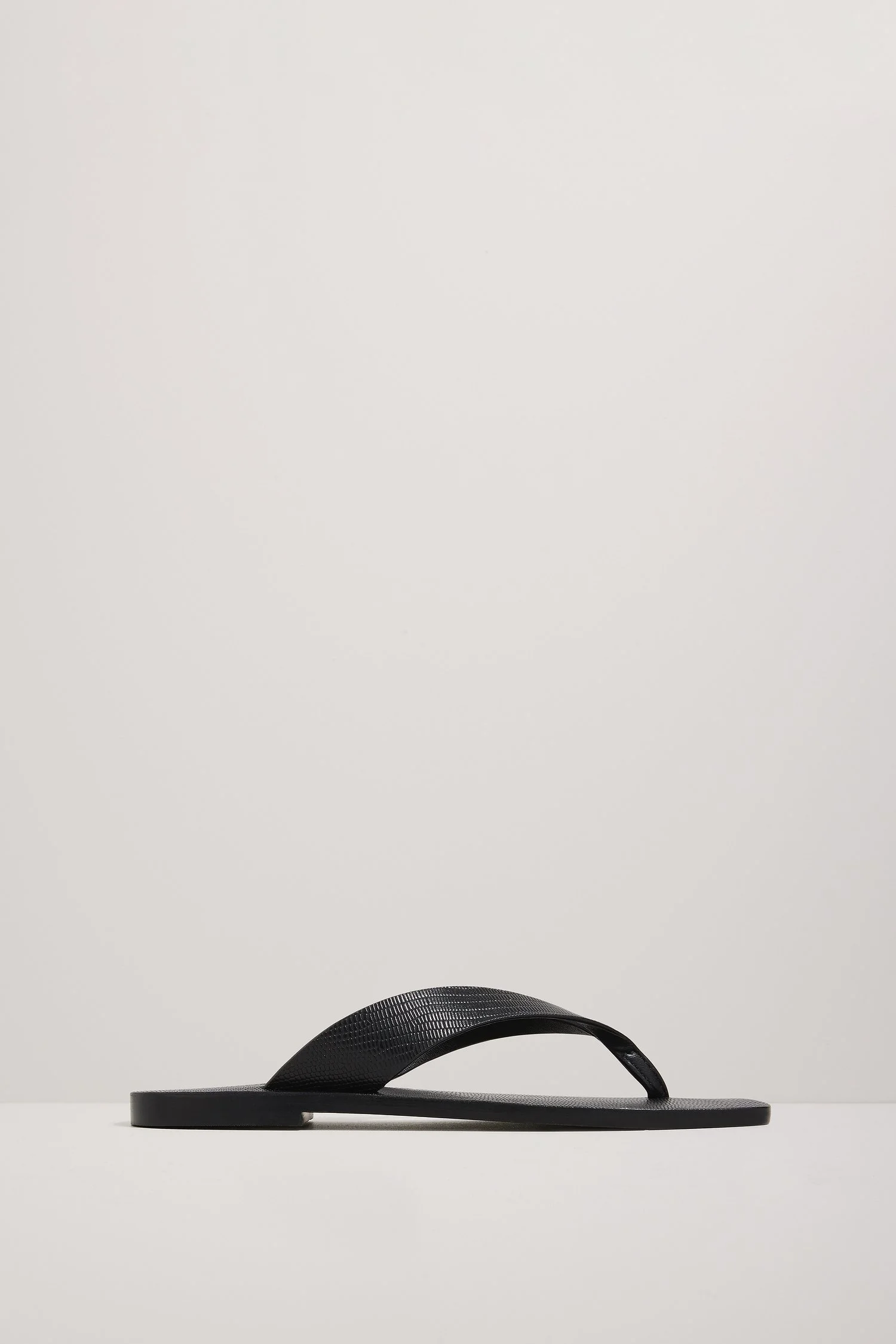 S01-Kinto Sandal_Black Embossed Croc-25339-A.Emery-0020.jpg