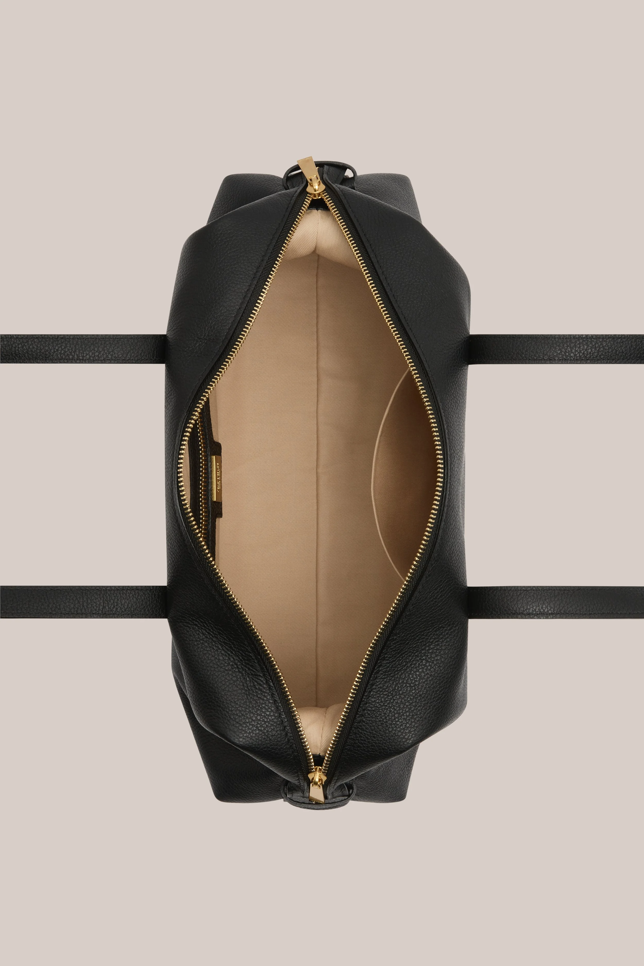 S06-Gia Black Tote-26391-Vestirsi-0213.jpg