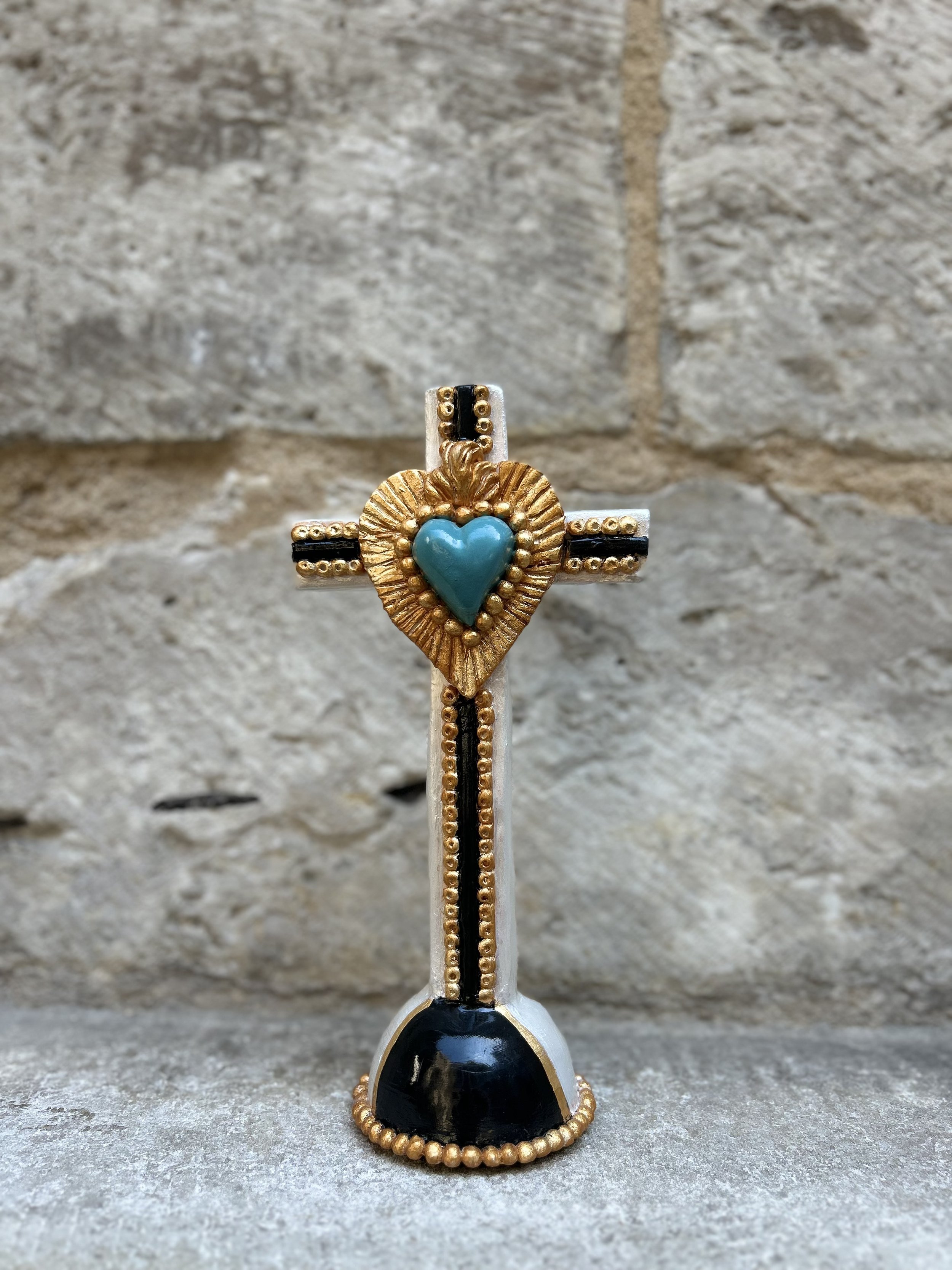 Croix noir & blanche coeur bleu