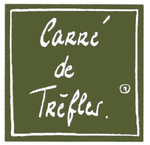 Panneau vert avec texte blanc indiquant "Carré de Tréfles".