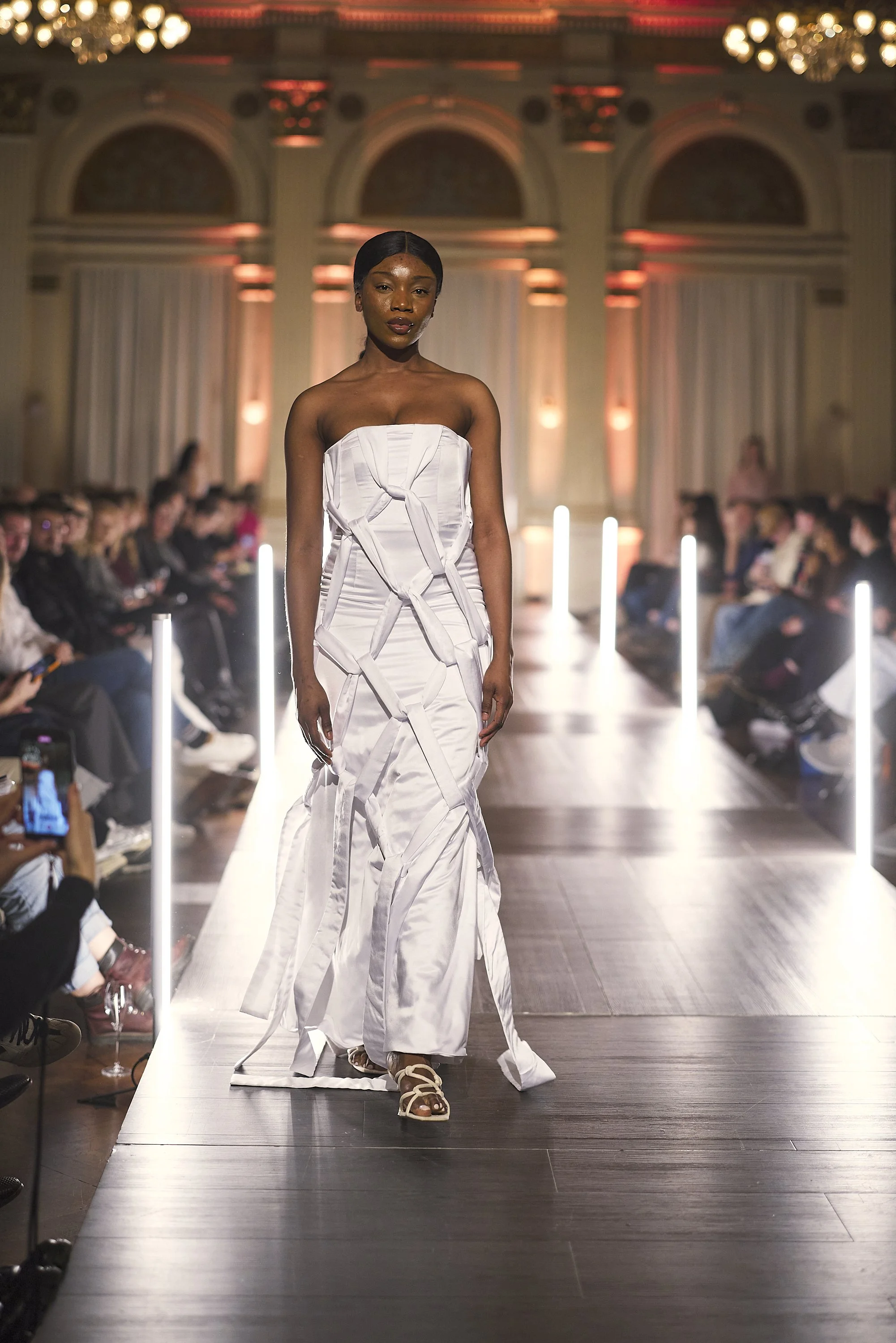 Storge Abendkleid