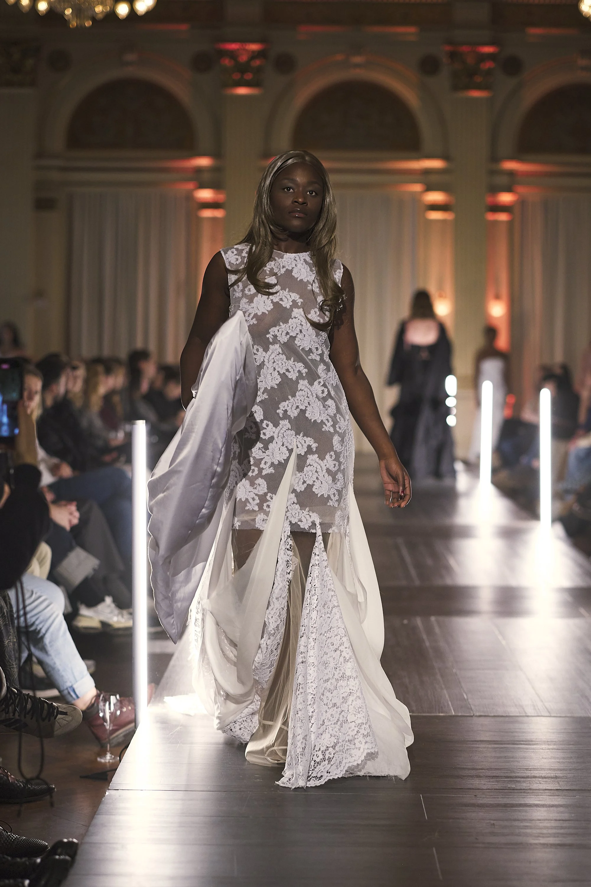 Agape Abendkleid