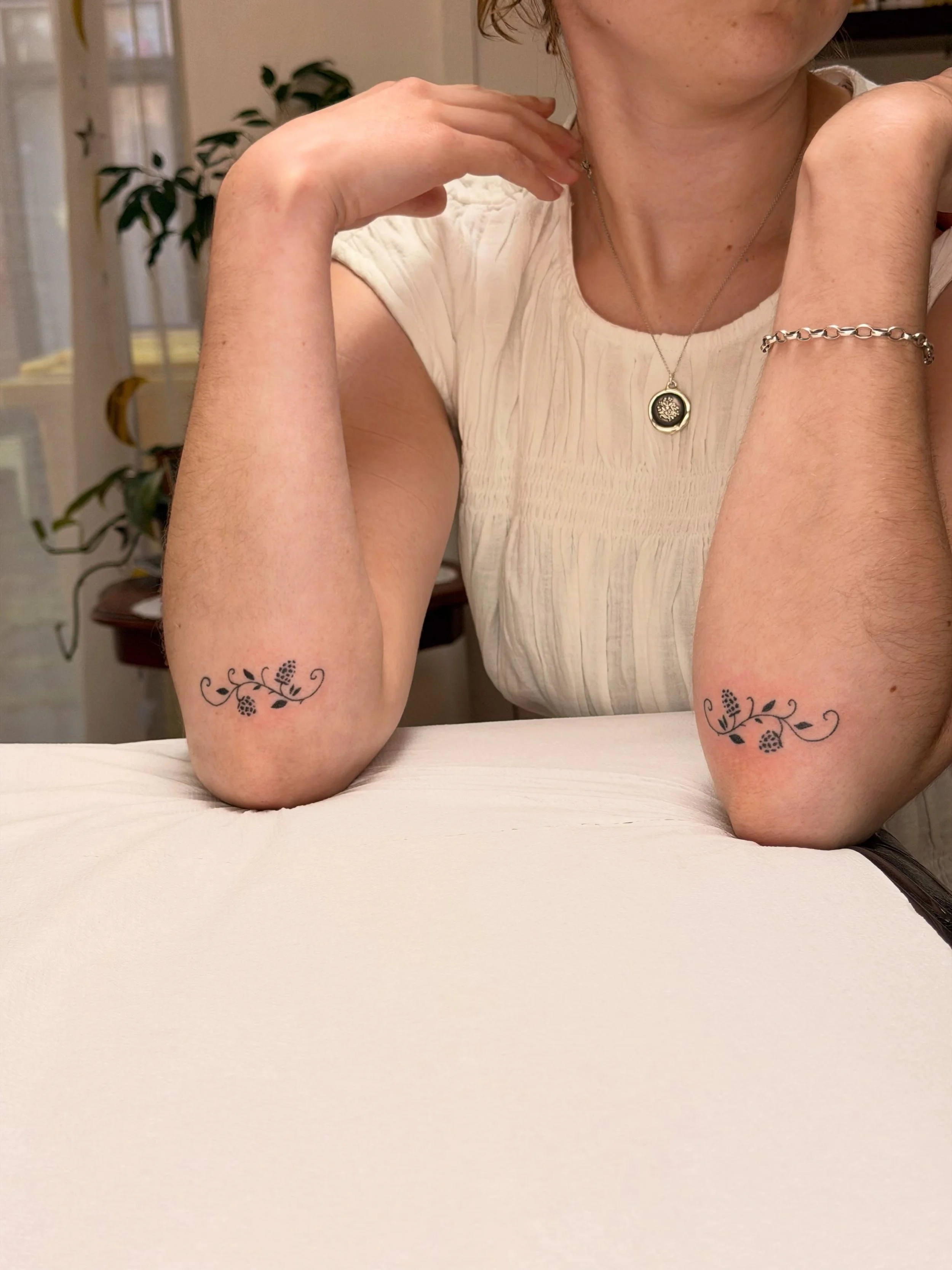 Tattoos I made this week <3
What a GREAT week of tattoos- props to everyone who braved the heat to get tattooed this week I am forever grateful for everyone who lets me decorate their skin <3 
Swipe to the end for the funnest silliest tattoo ev