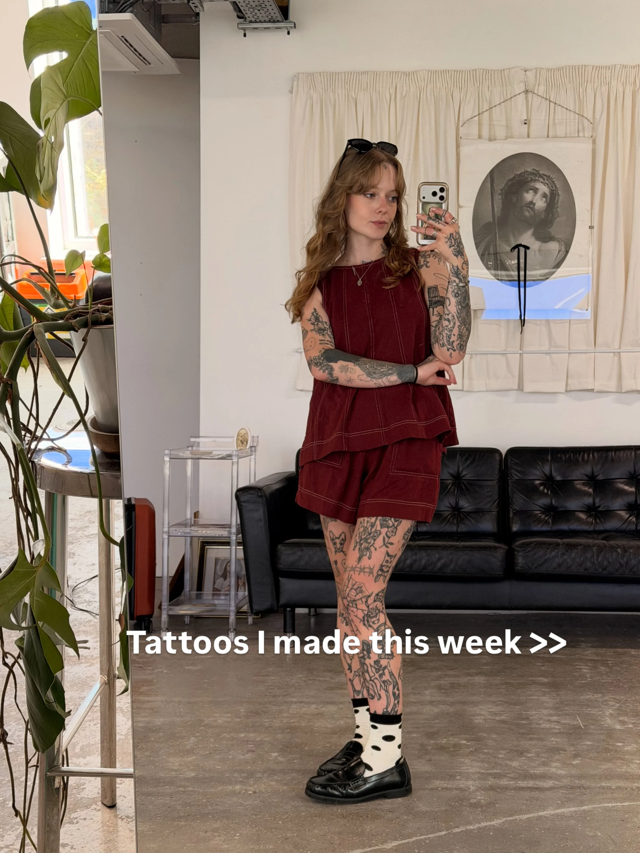 Tattoos I made this week!!
Thank u everyone getting tattooing in this sticky summer heat I appreciate everyone so so much!!

#handpoke #handpoketattoo #ukhandpoke #ornamentaltattoo