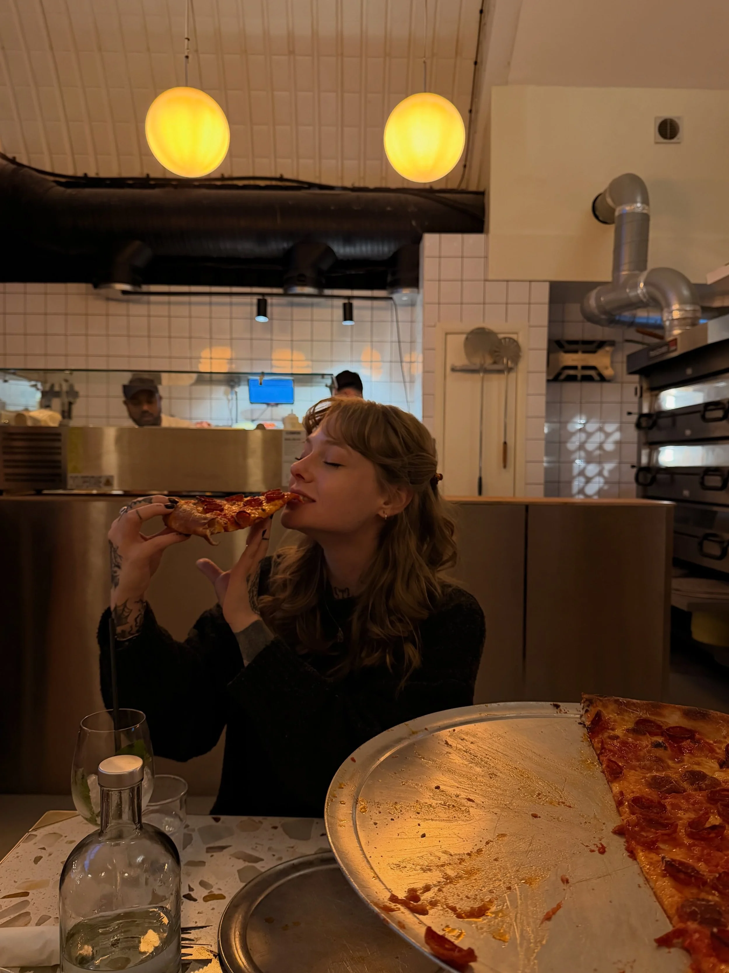 Feeling like the luckiest (and fullest) girl in the world!
@springstpizza (GIFTED)

Thank you so so much Spring St Pizza for inviting me and bestie Libby @_libjp to try your pizza- it was hands down the best pizza I have ever had in my whole life!!! 