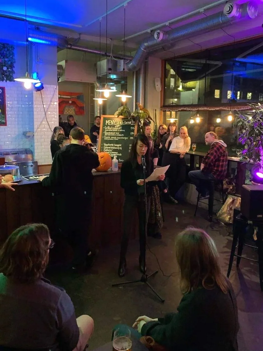 29 October 2021, Maxine Chionh, literary reading, Pub Poesi Nio, Elis Corner, Gothenburg Sweden.