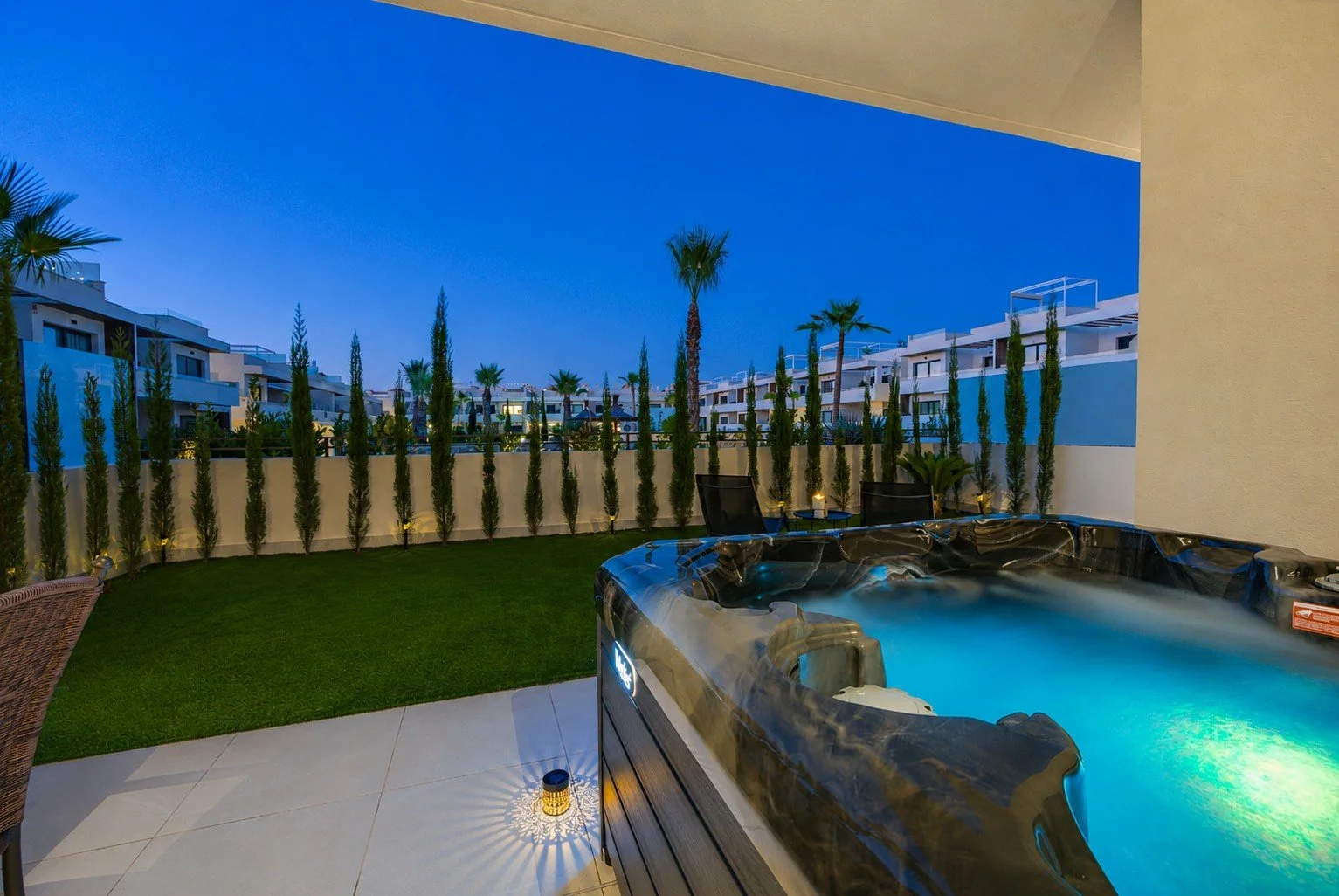 Private jacuzzi under the stars—your perfect way to end the day.