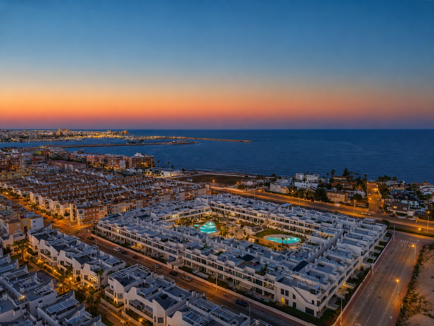 Perfectly located close to the beach, marina and local amenities.