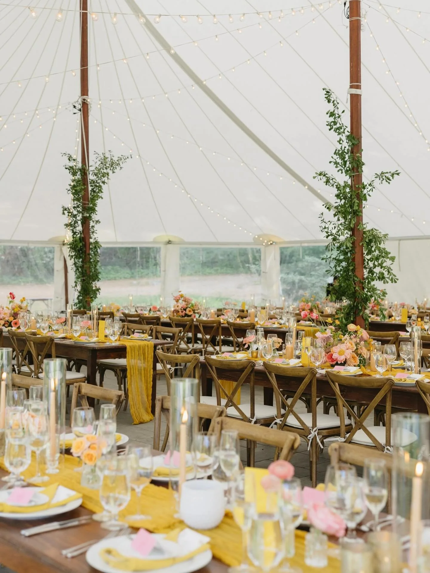 We loved pulling together this color-filled celebration for our favorite Greek + Swede duo, Eleni and Lukas 🤍 Huge kudos to the team at Fire Side Catering for the amazing food, and to The Estate at Moraine Farm for the impeccable vibes.

Couple: @mi