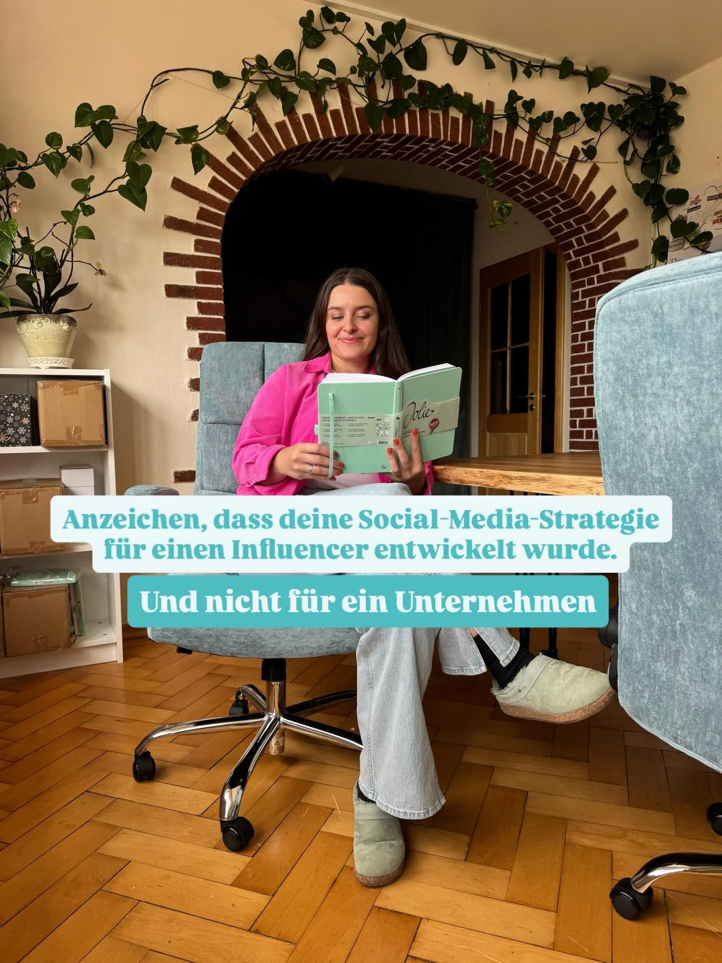 Social Media im Business-Kontext folgt seinen ganz eigenen Spielregeln. Wer seine Kan&auml;le rein auf Entertainment trimmt, zieht am Ende zwar Zuschauer an, aber keine K&auml;ufer. F&uuml;r Unternehmen ist eine digitale Plattform kein Spielplatz, so