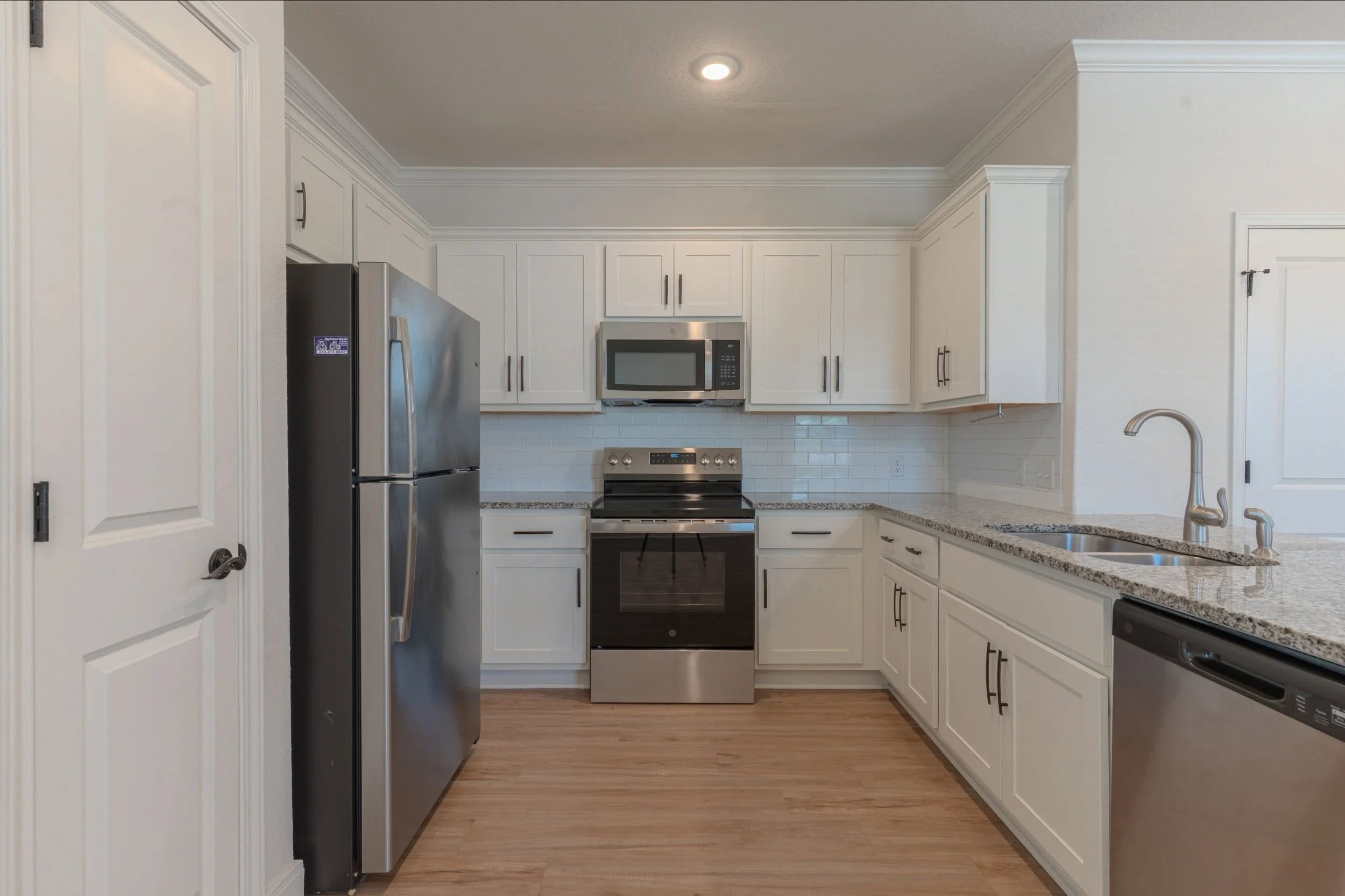 10310 Candlewood Way, San Antonio, TX 78245

#atxphotographer #satxphotographer #atxhomes #satxhomes #floresaerialmedia