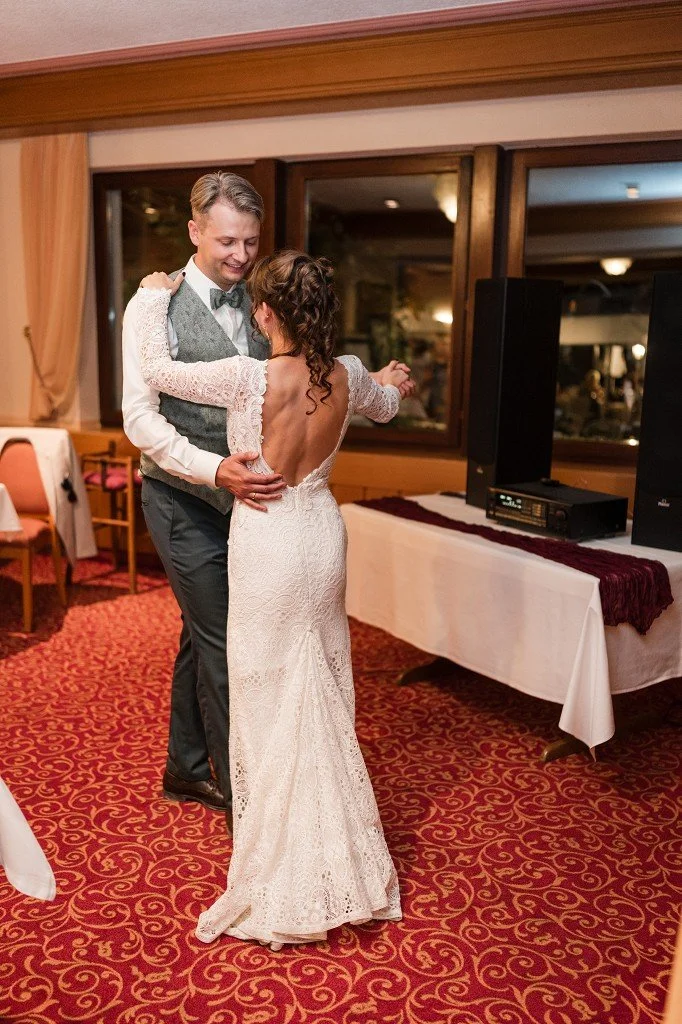 Hochzeitsfotograf Silas Kollmann Karlsruhe fotografiert im Europäischen Hof Königsbach-Stein