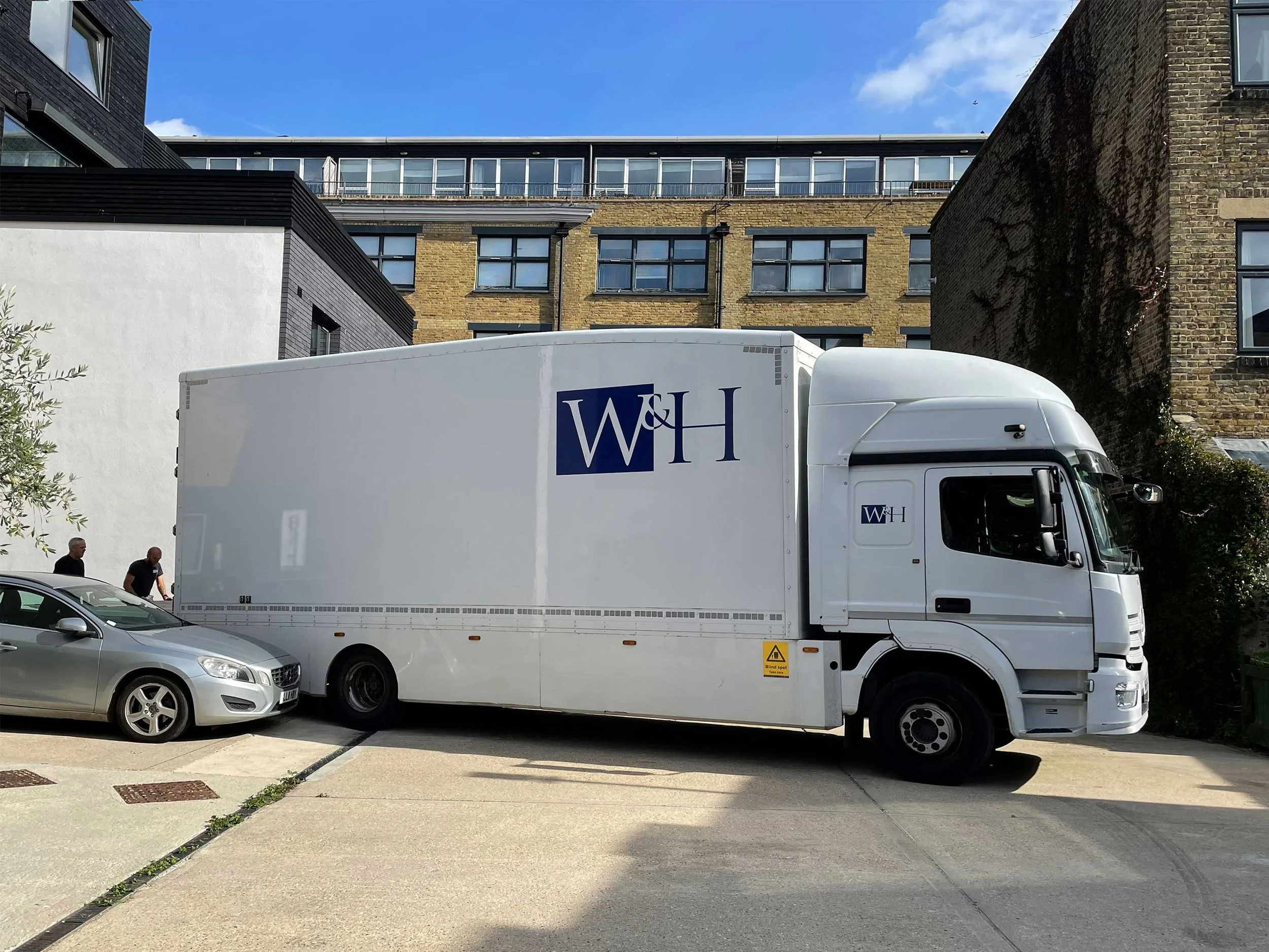 delivery-truck.jpg