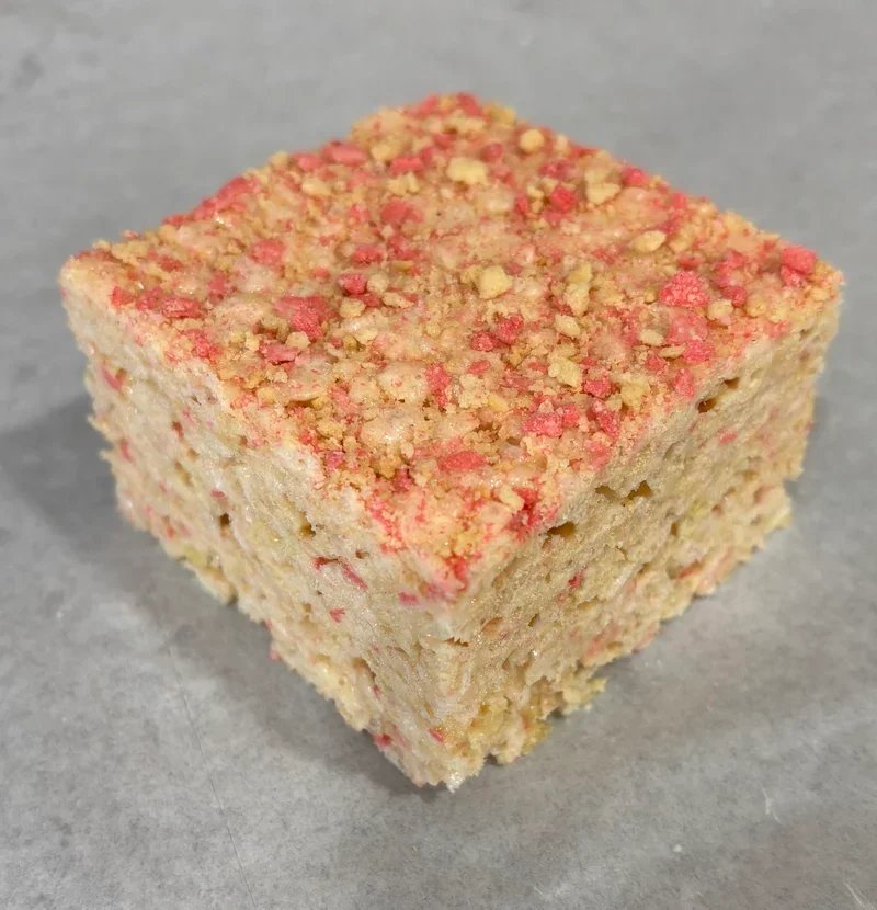 Strawberry Shortcake Gourmet Rice Crispy Treat