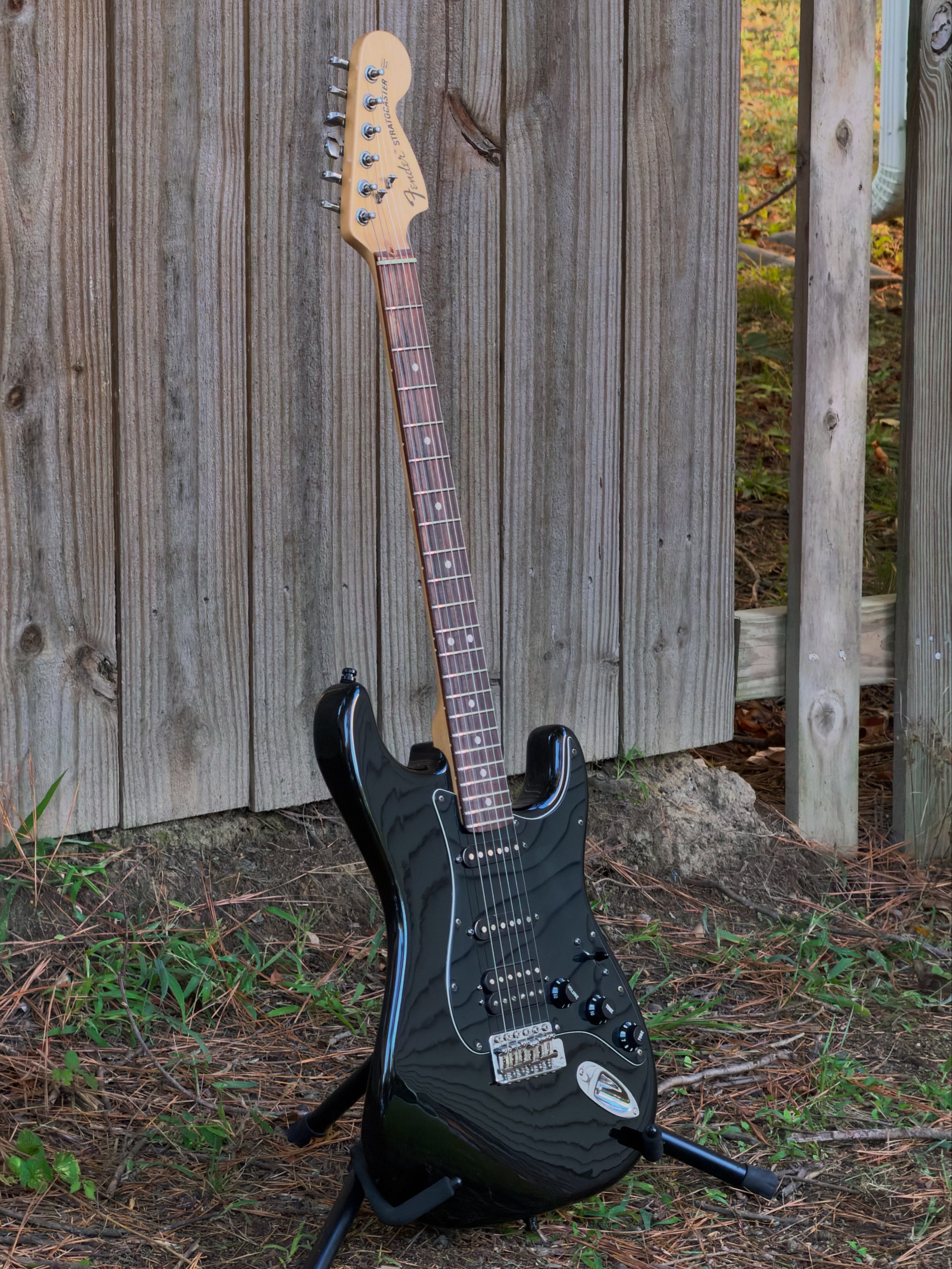 2009 Fender American Special Stratocaster, and, whew, this one was special. Gretsch-mounted Fender humbucker, Highway One neck dating to 2000, and a uniquely-sized bridge. A high fret (or 7-8) was the immediate issue. Gave it a full level, waterfall,