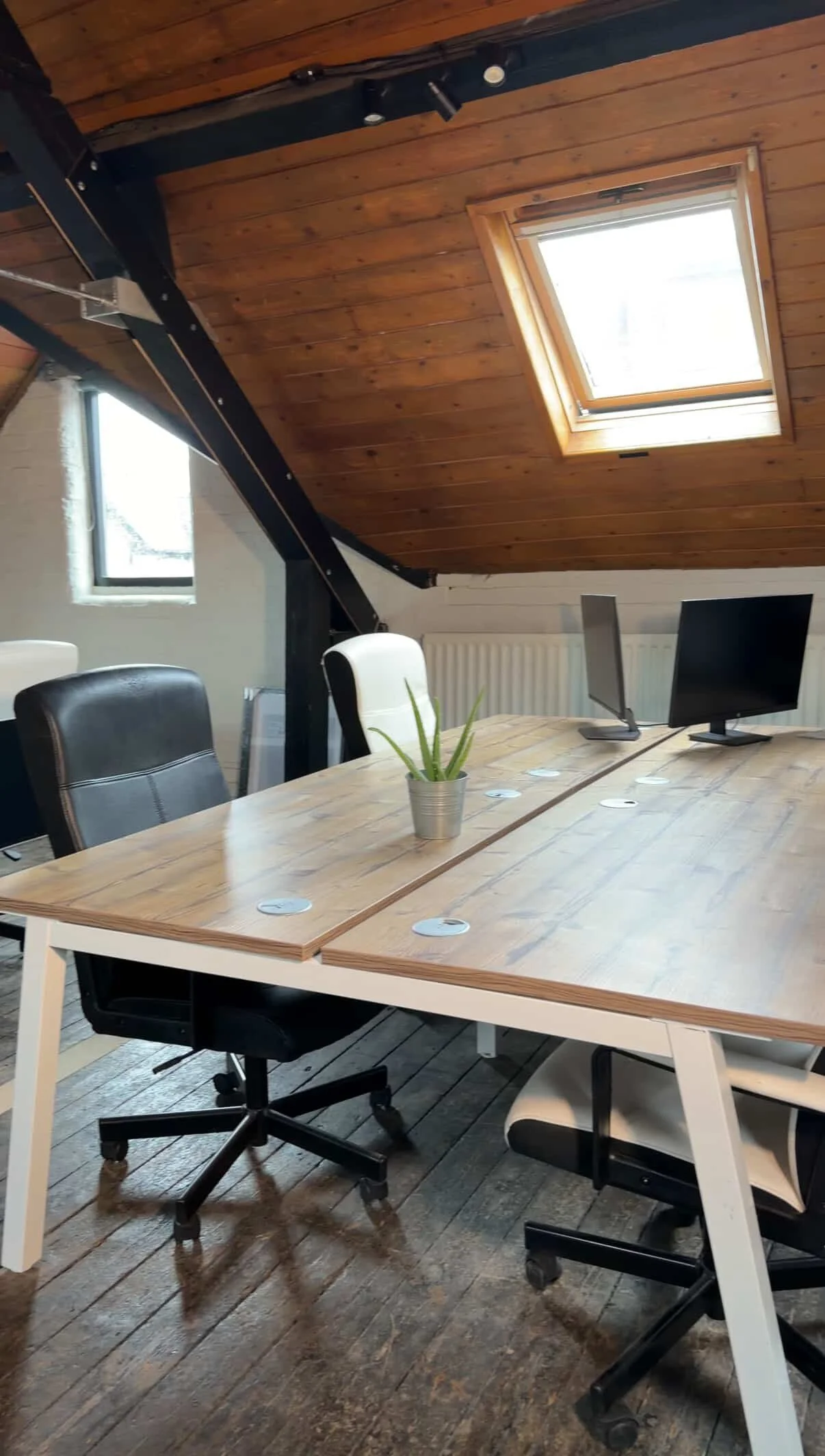 Main Co-Working Room