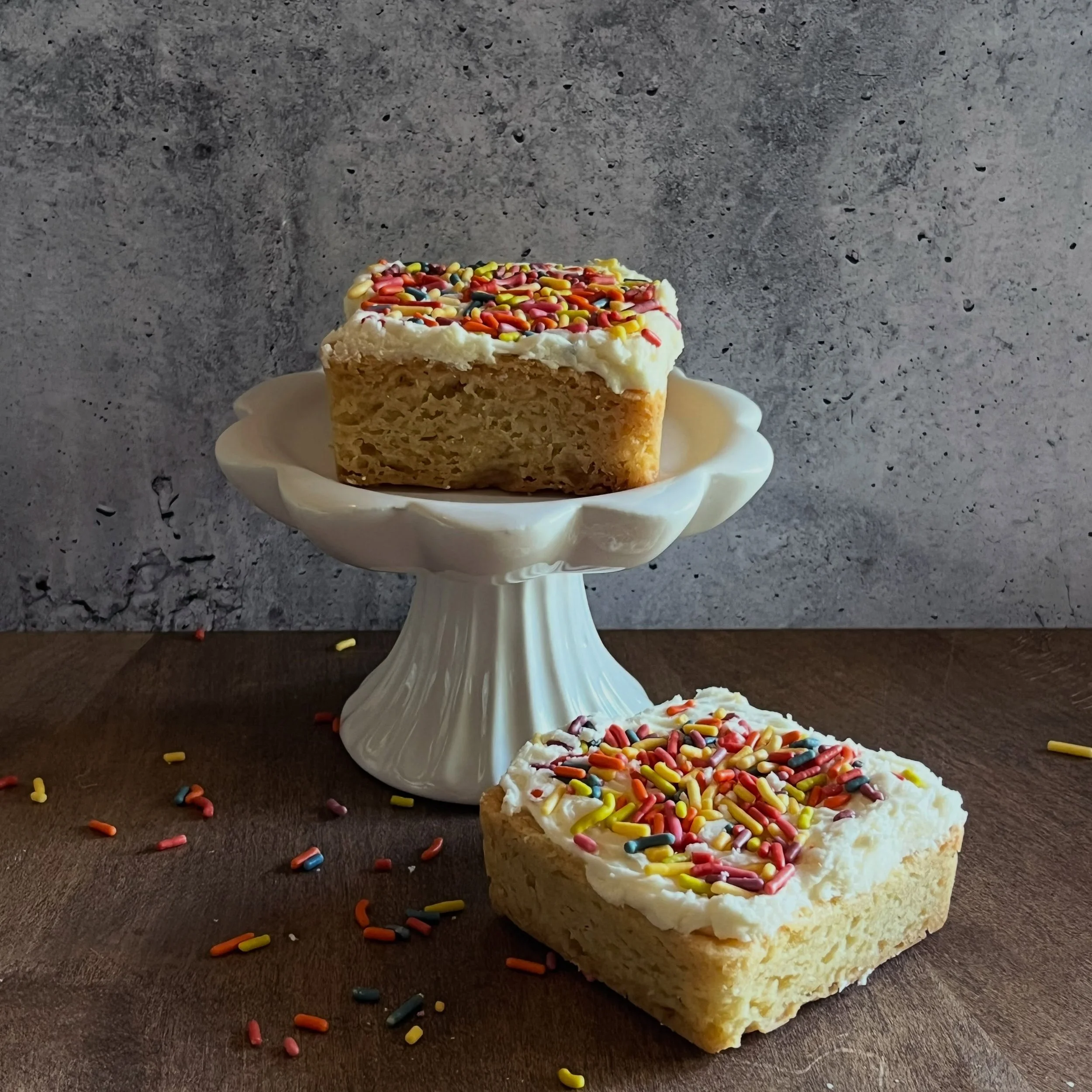 Move over Dot Cakes, the Sugar Cookie Bar is here!